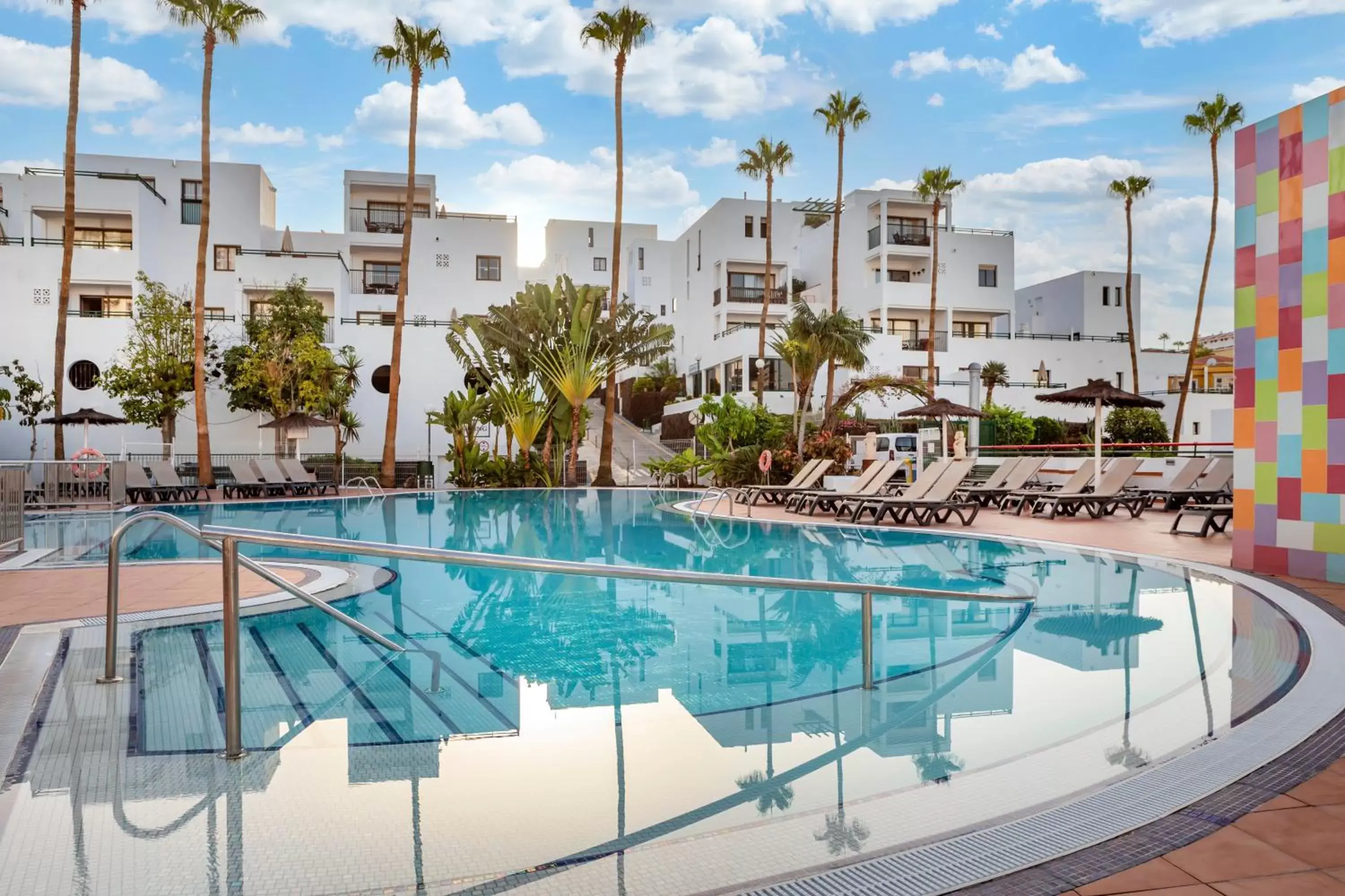 Swimming Pool in Sunset Bay Club