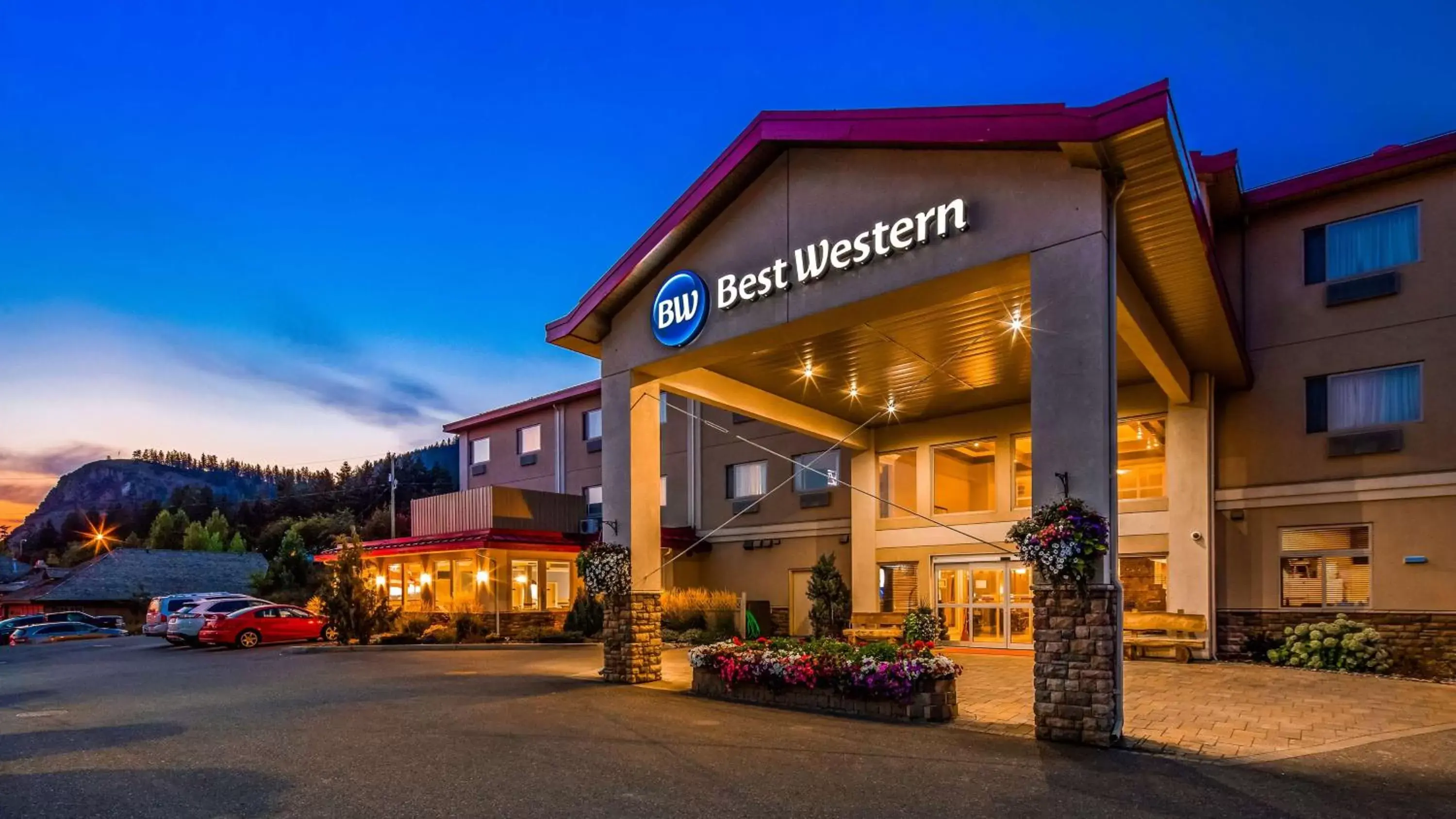 Property building in Best Western Williams Lake