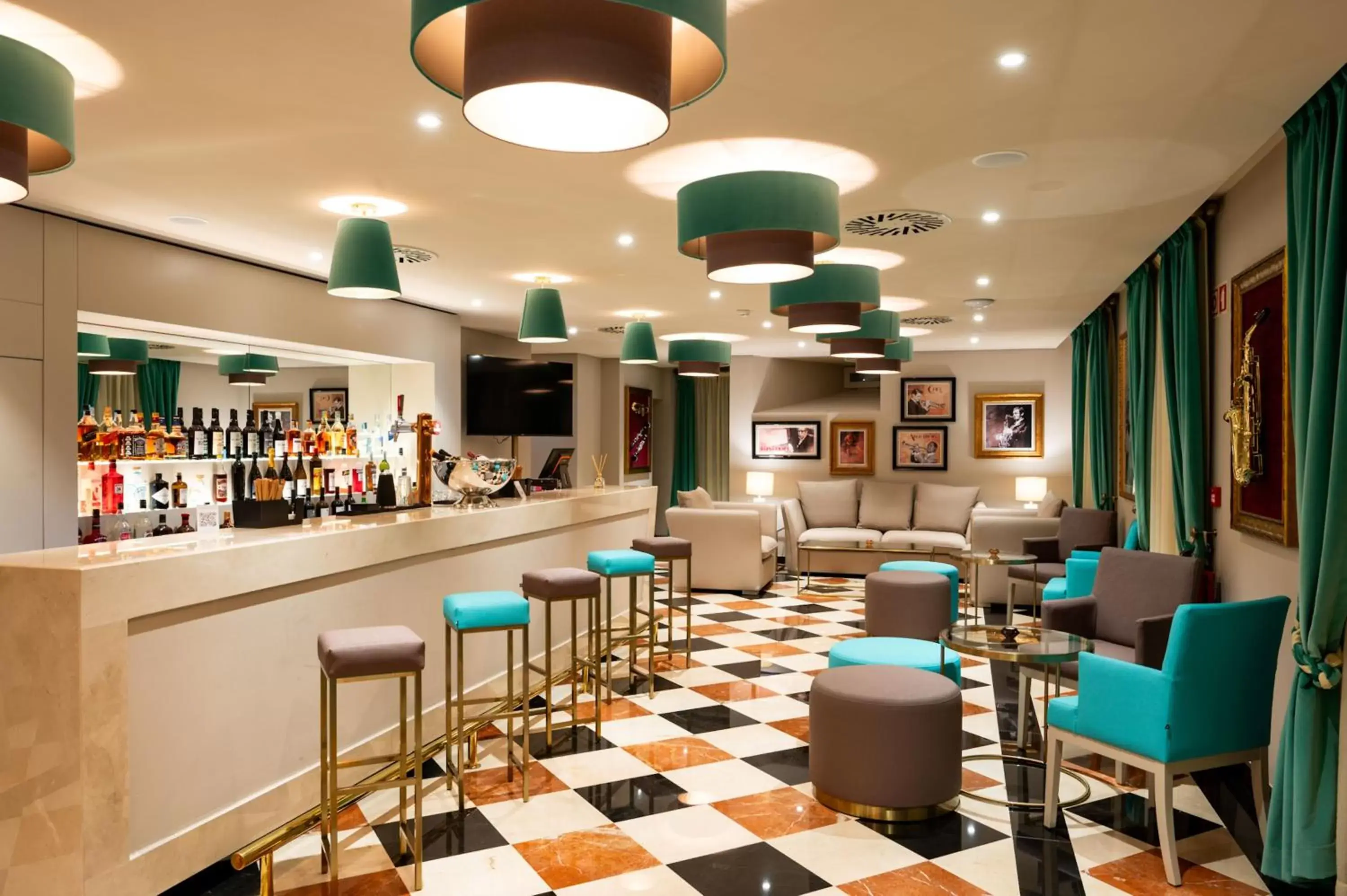 Lounge or bar in Vila Gale Collection Tomar Lounge or bar in Vila Gale Collection Tomar