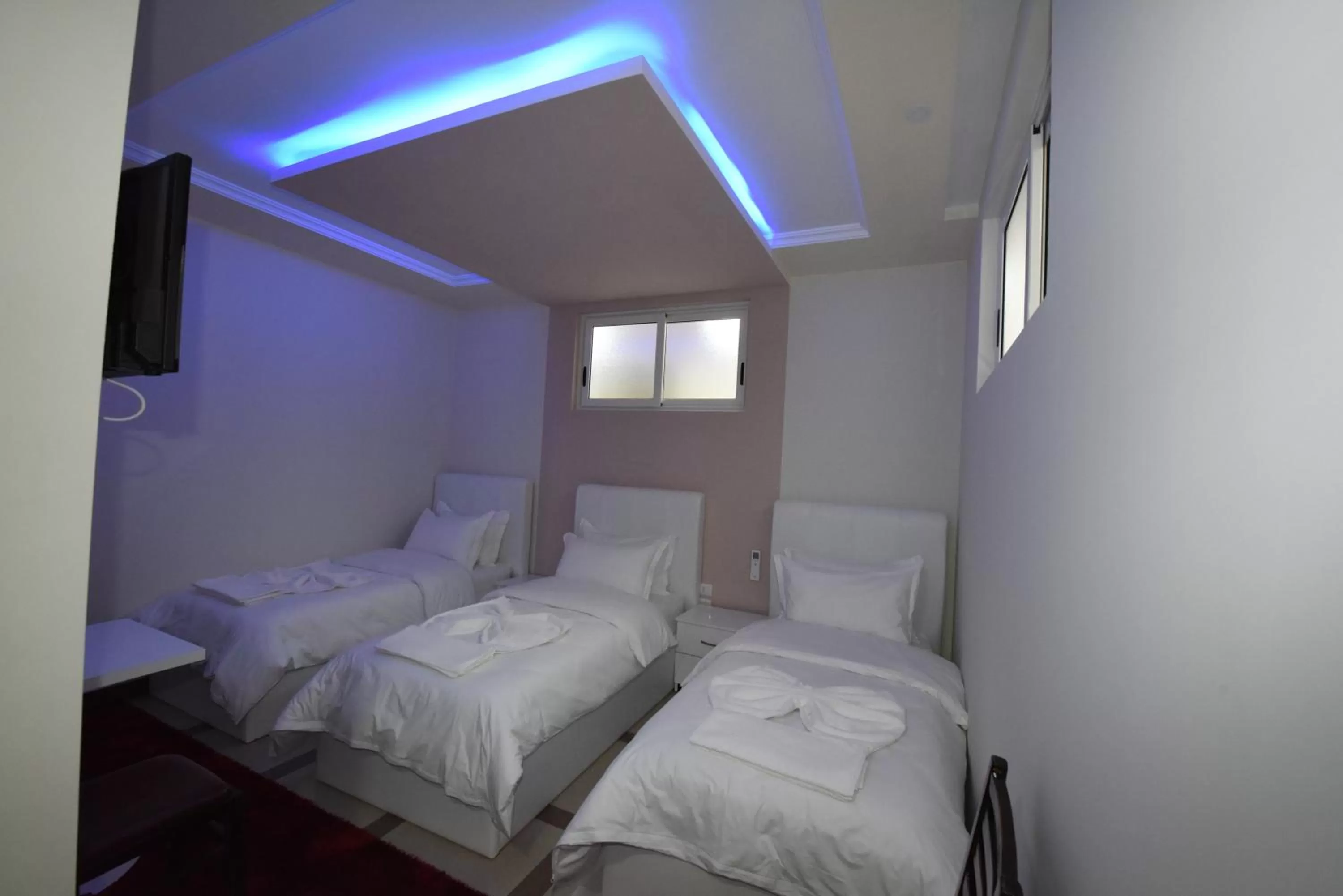 Bed in Buna Park Hotel