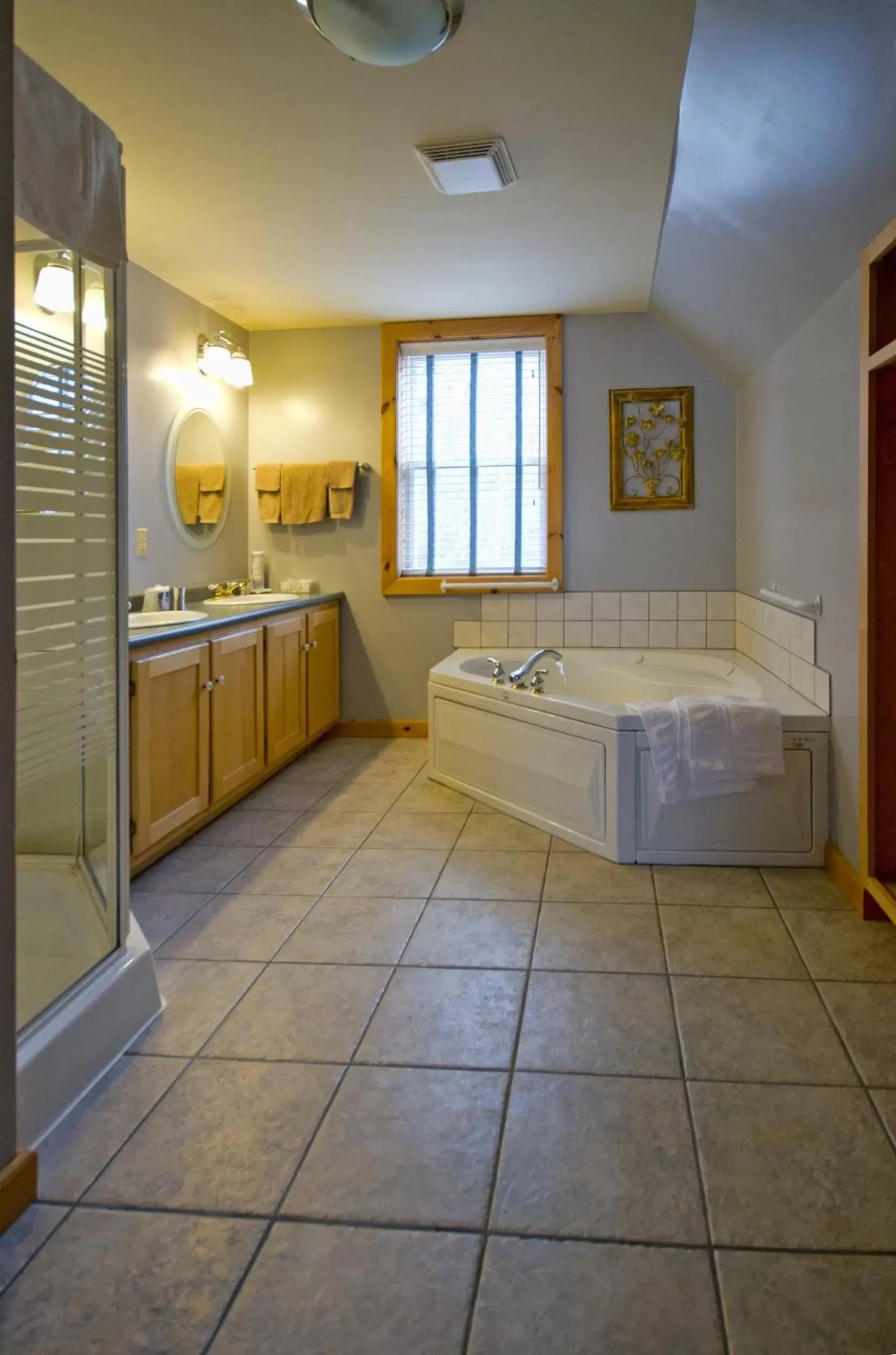 Bathroom in Mackenzie Motel & Cottages