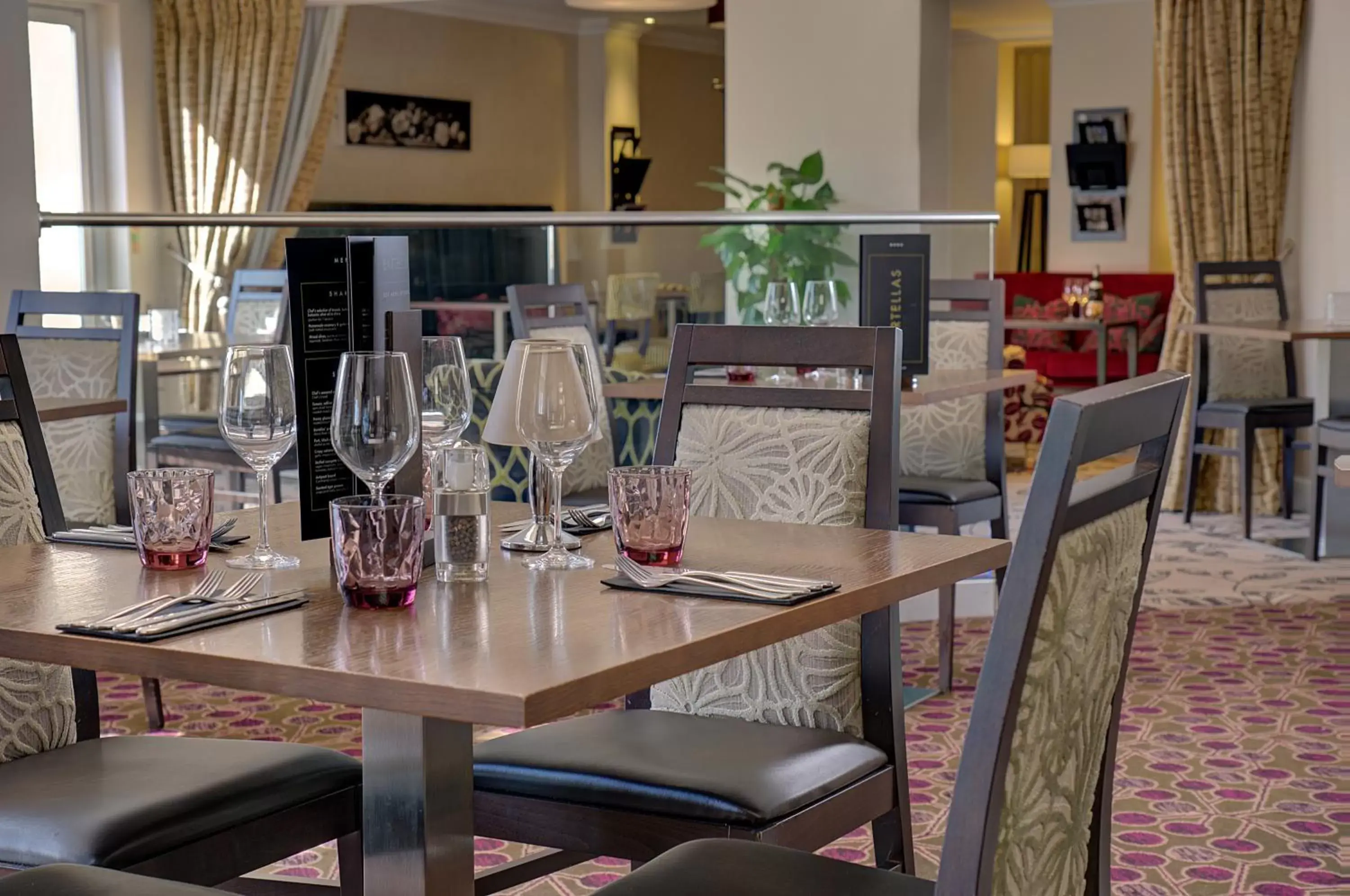 Dining area, Restaurant/Places to Eat in Best Western Ivy Hill Hotel