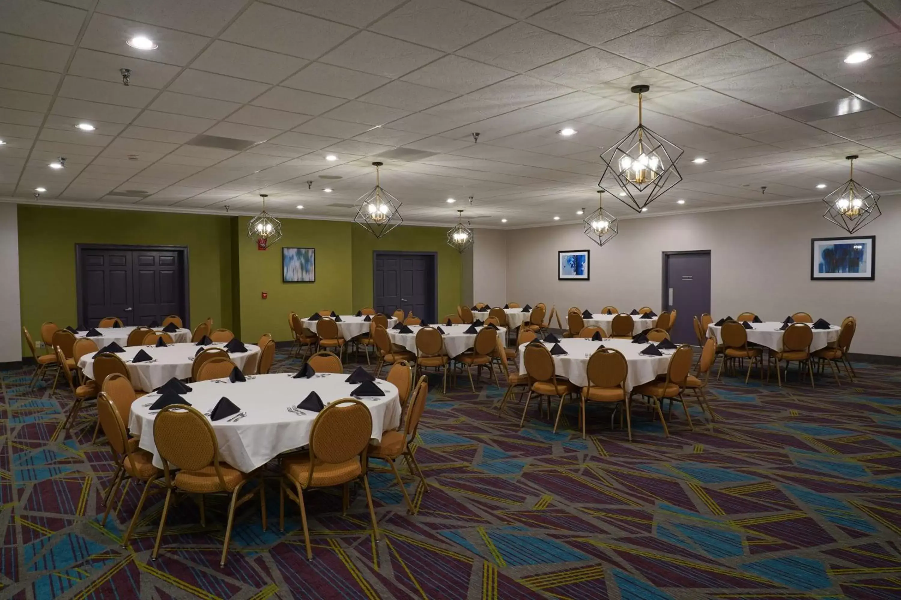 On site, Banquet Facilities in Best Western Plus Morristown Conference Center