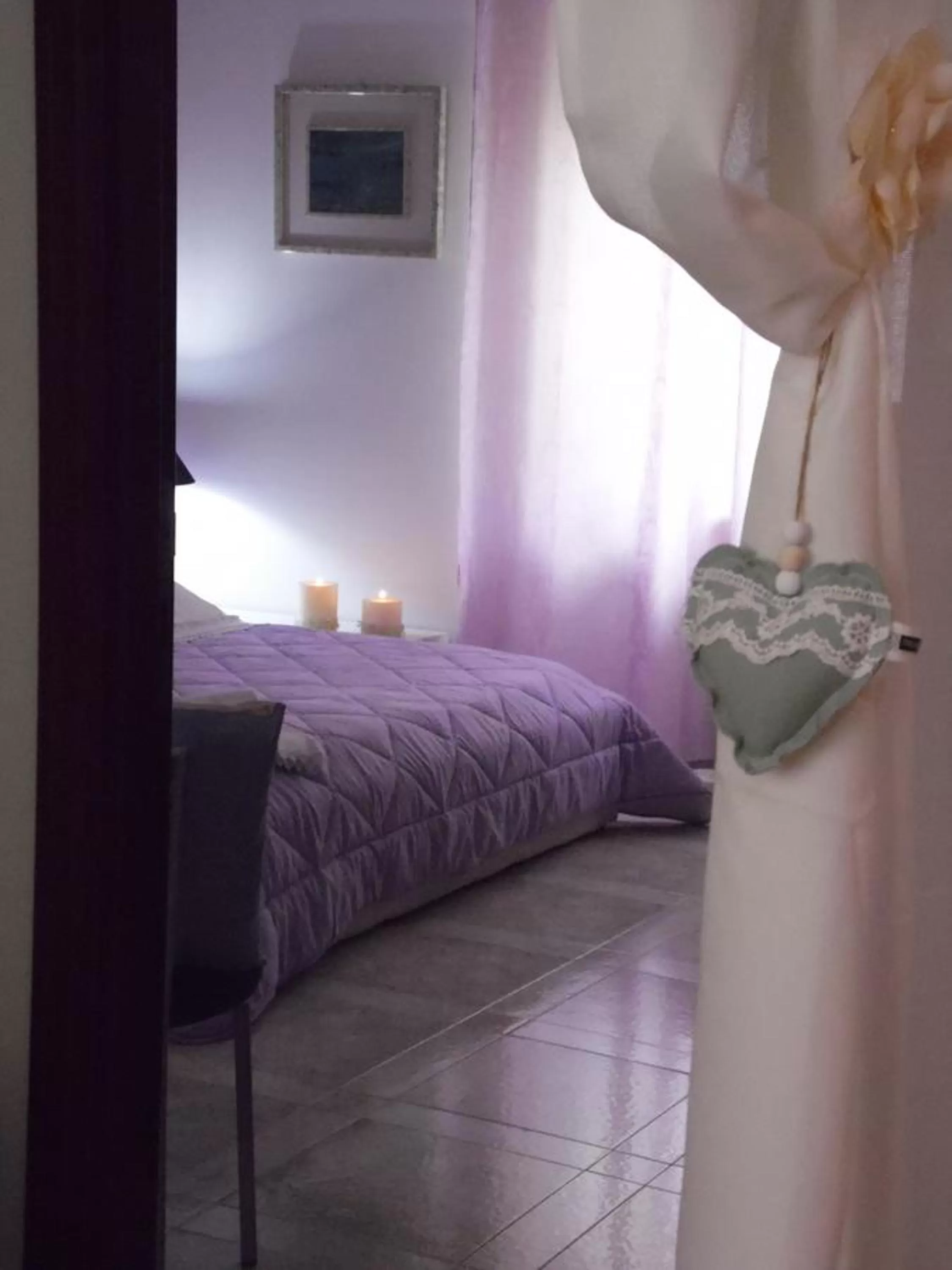 Decorative detail, Bed in Sole e Luna