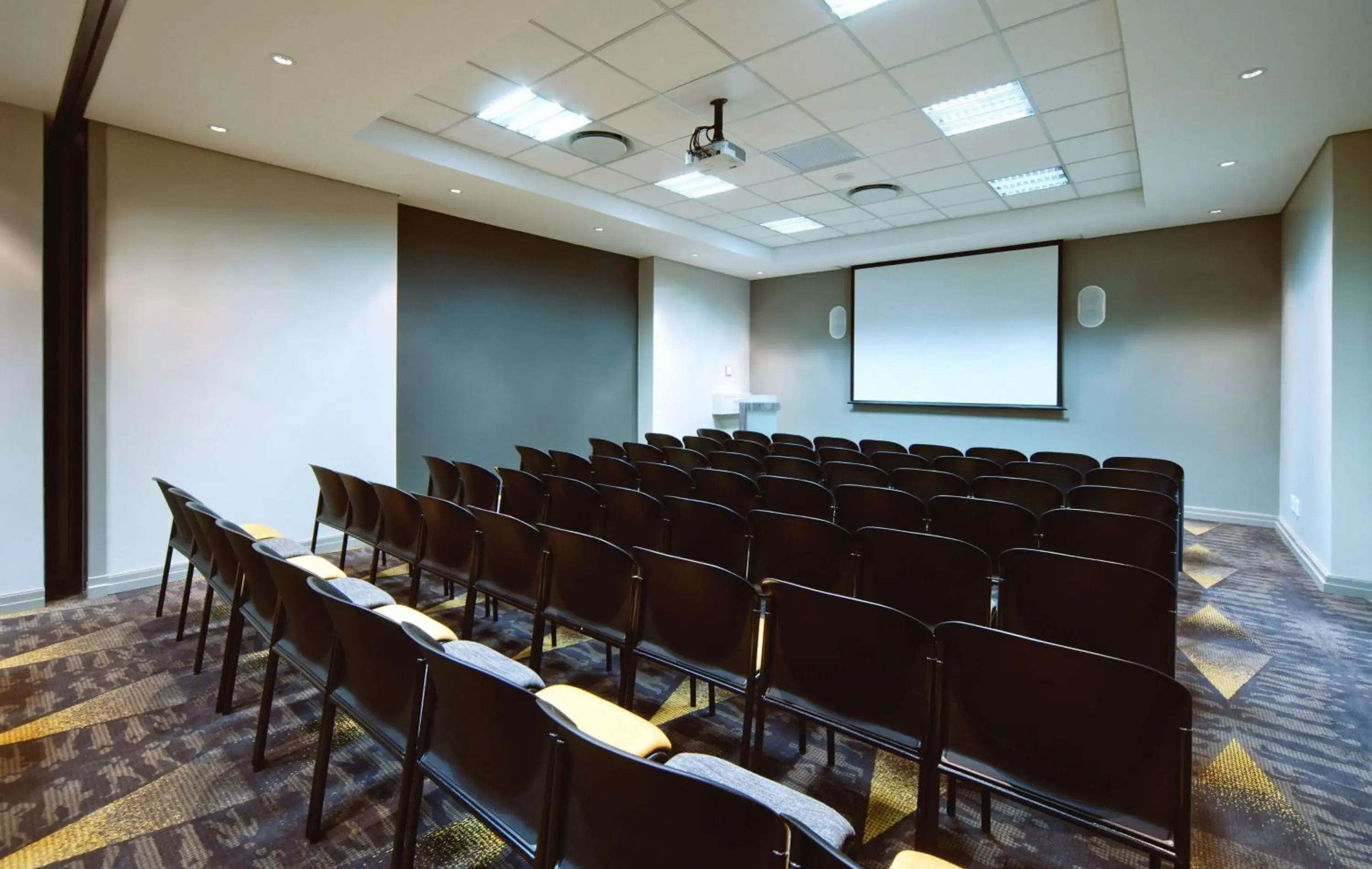 Meeting/conference room in Garden Court Milpark