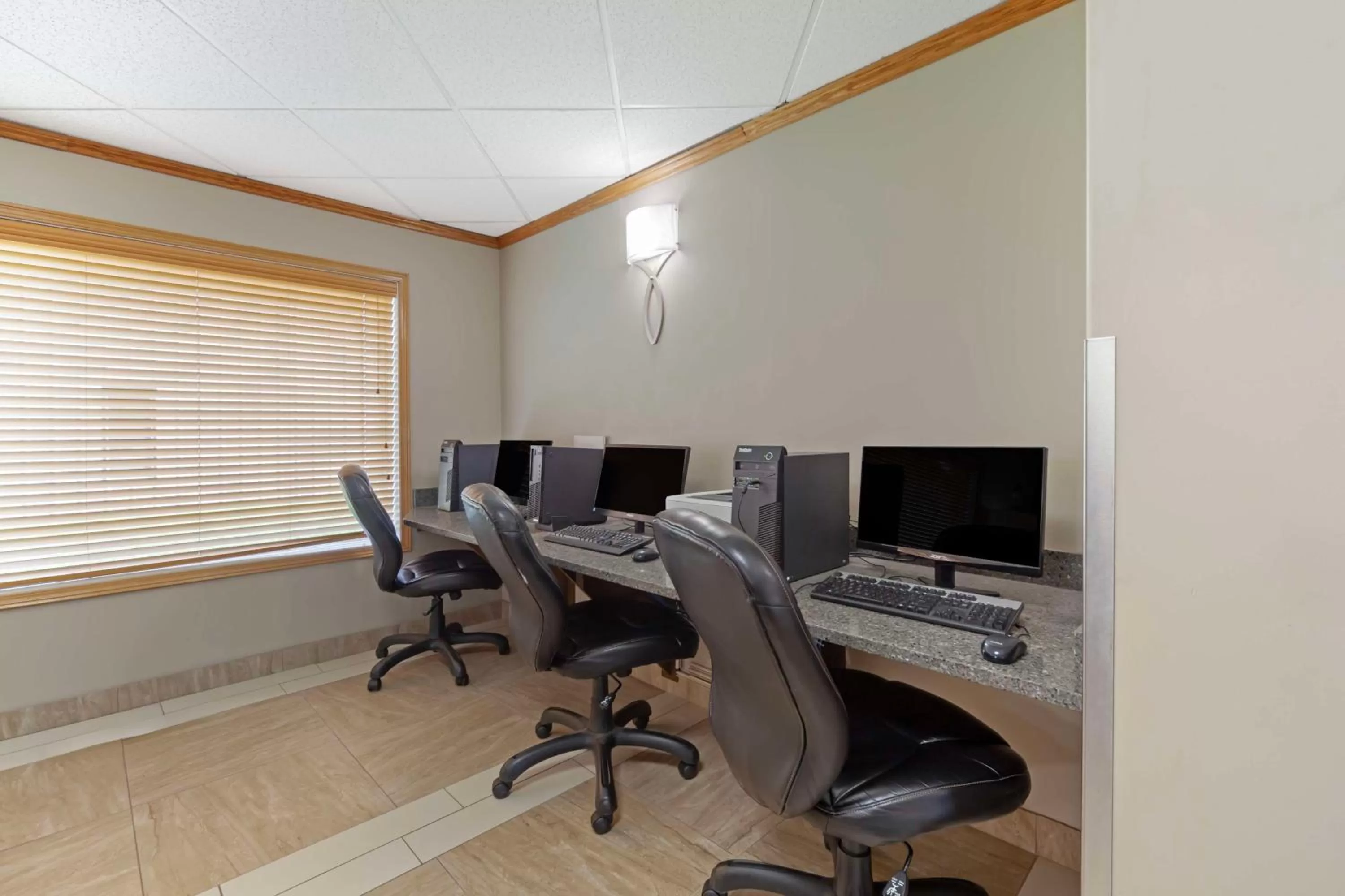 Business facilities in Best Western Grande Prairie