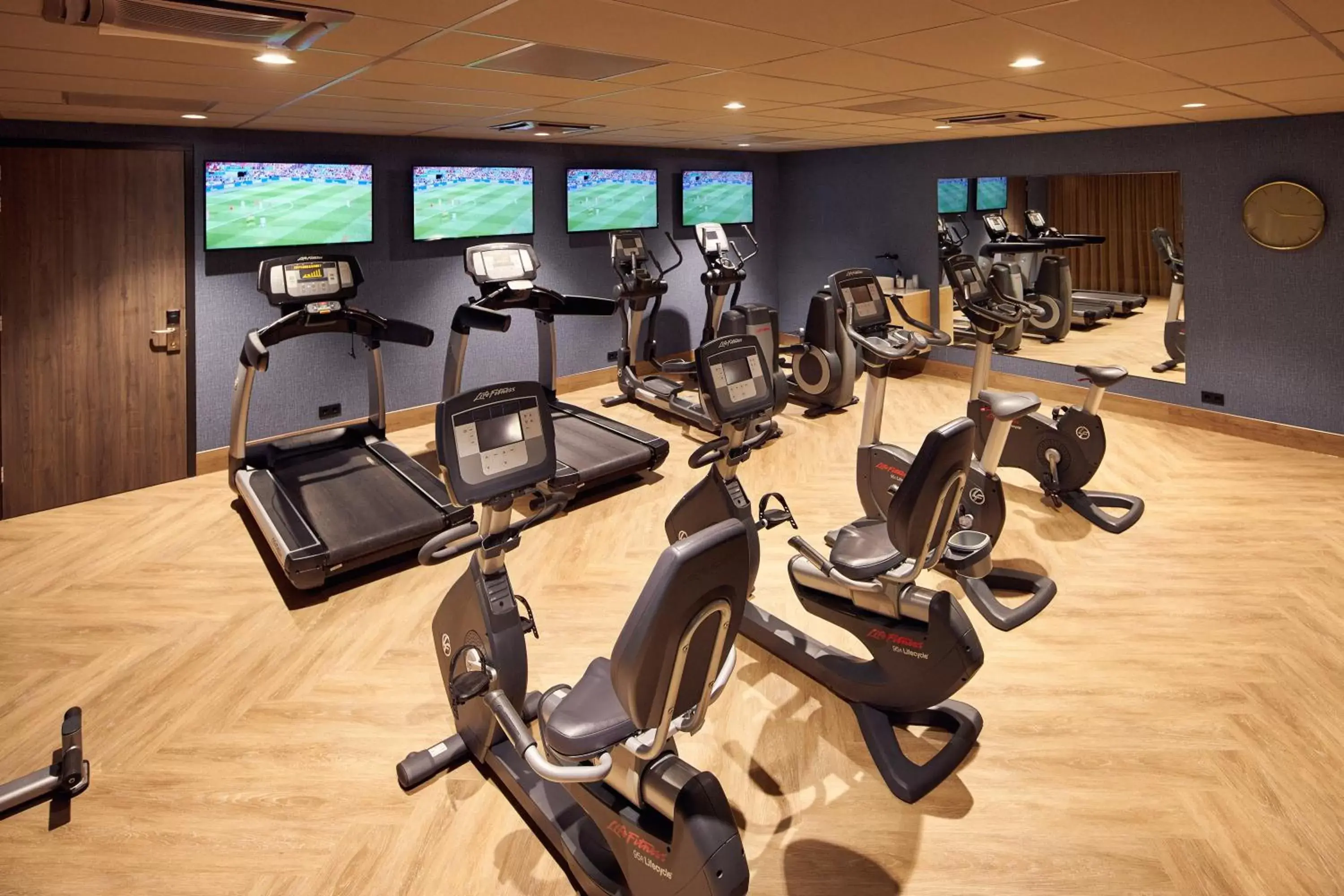 Fitness centre/facilities, Fitness Center/Facilities in Van der Valk Hotel Haarlem