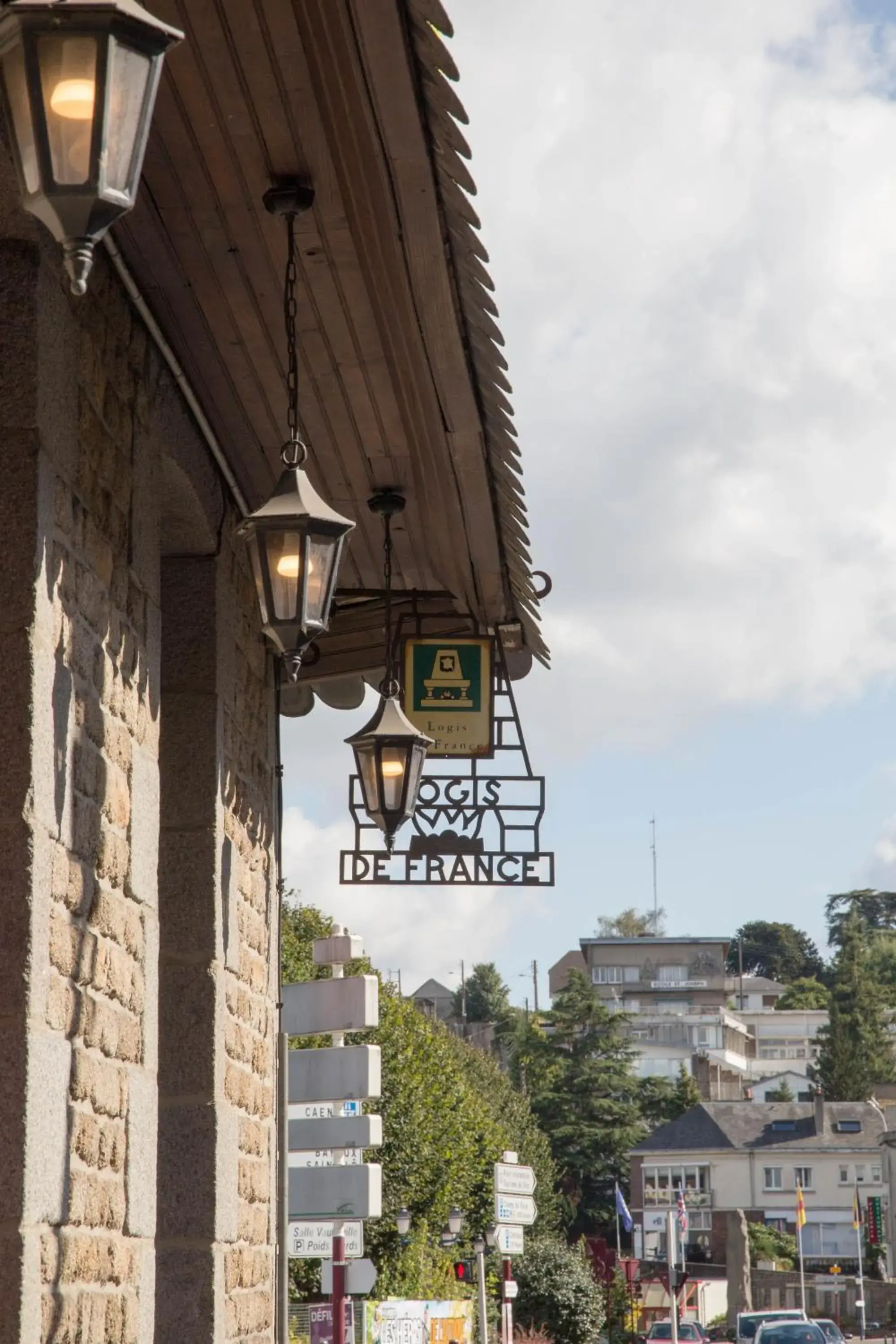 Facade/entrance, Property Logo/Sign in Hôtel de France Vire