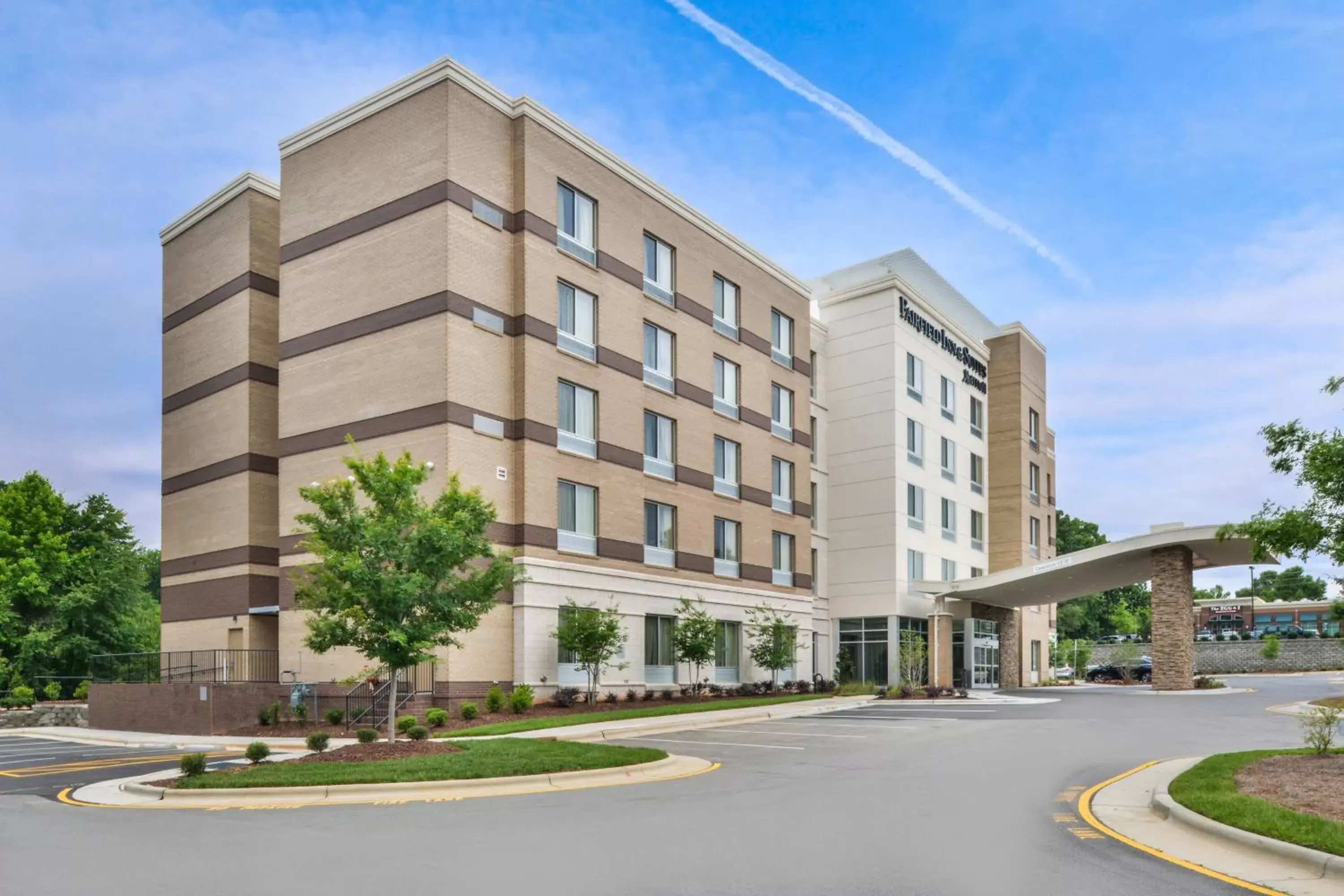 Property Building in Fairfield Inn & Suites by Marriott Raleigh Cary