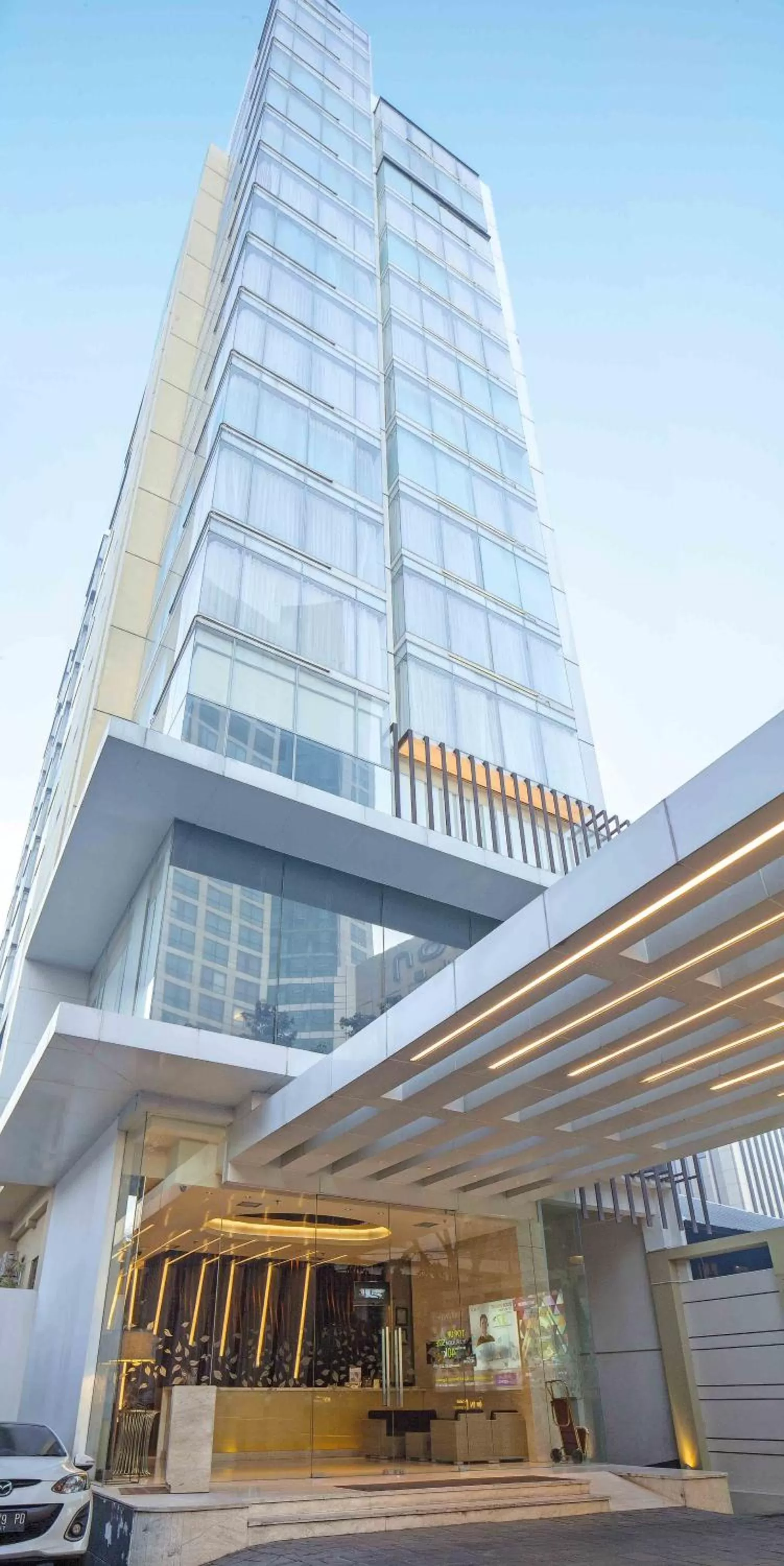 Property building in Midtown Hotel Surabaya