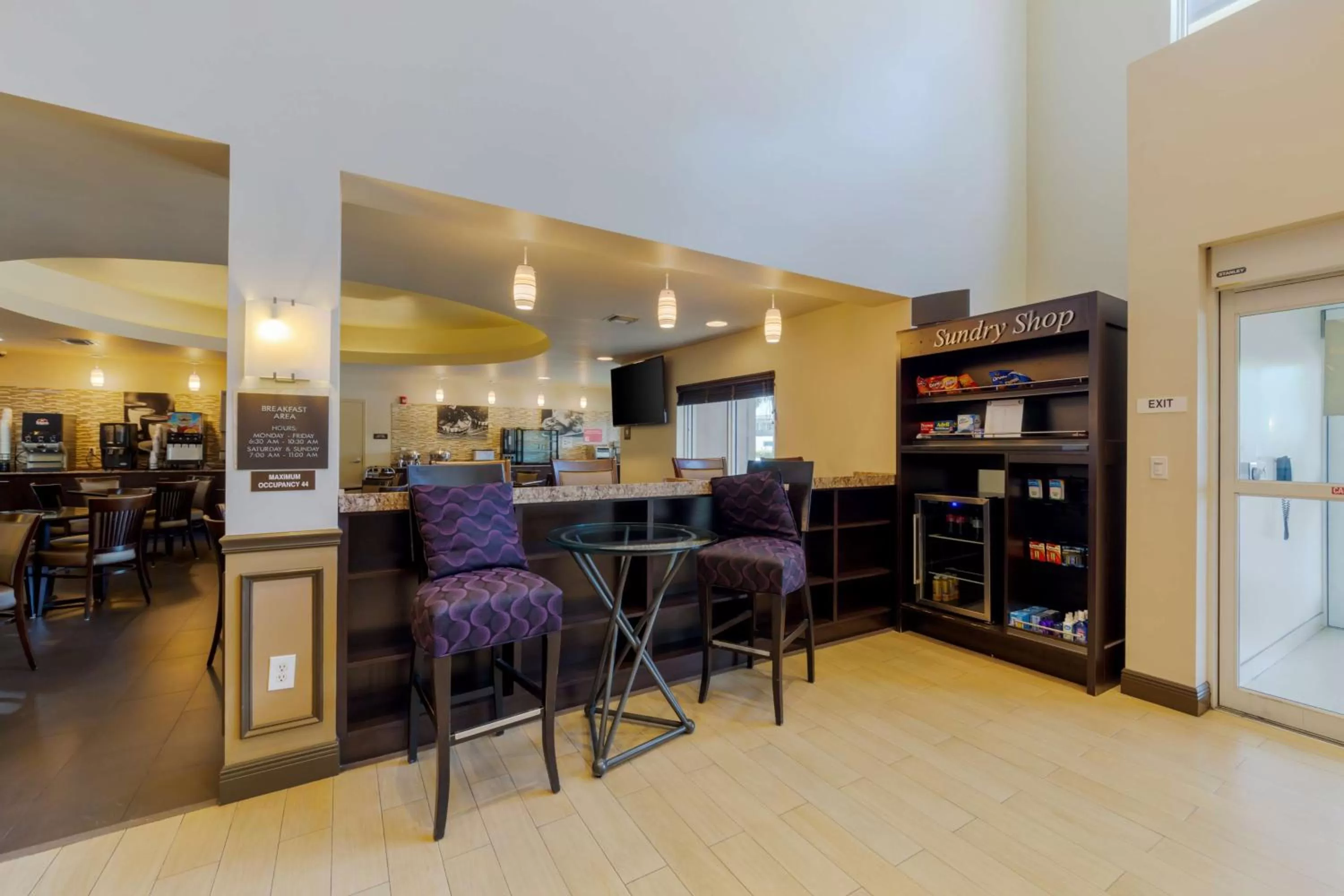 Property building in Best Western Plus Miami Airport North Hotel & Suites