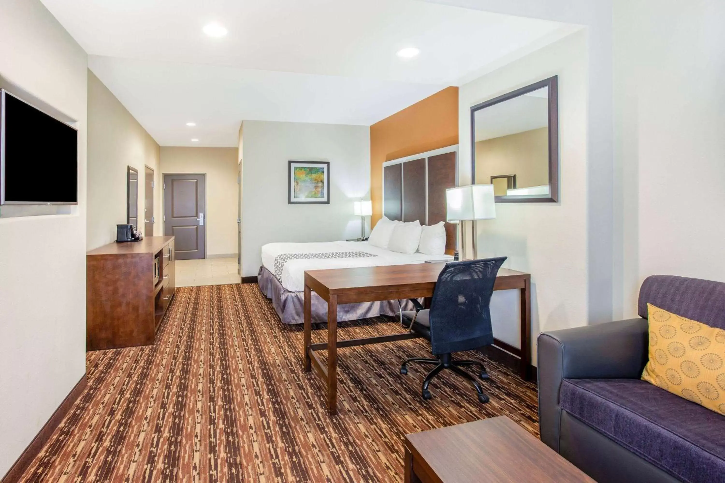 Photo of the whole room, Bed in La Quinta by Wyndham Gonzales TX Photo of the whole room, Bed in La Quinta by Wyndham Gonzales TX