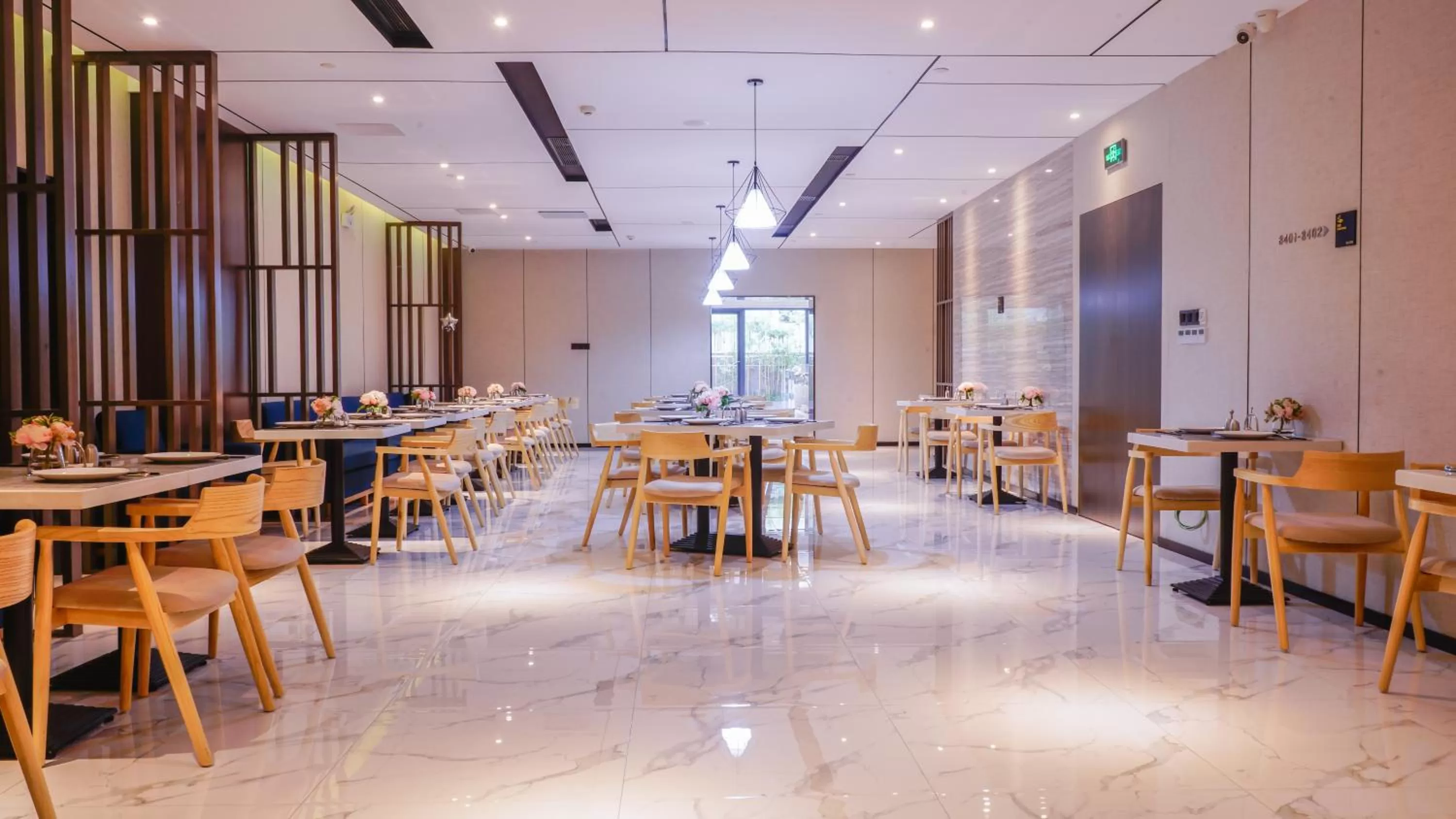 Restaurant/Places to Eat in Paco Hotel Tiyuxilu Metro Guangzhou-Free Shuttle Bus fir Canton Fair