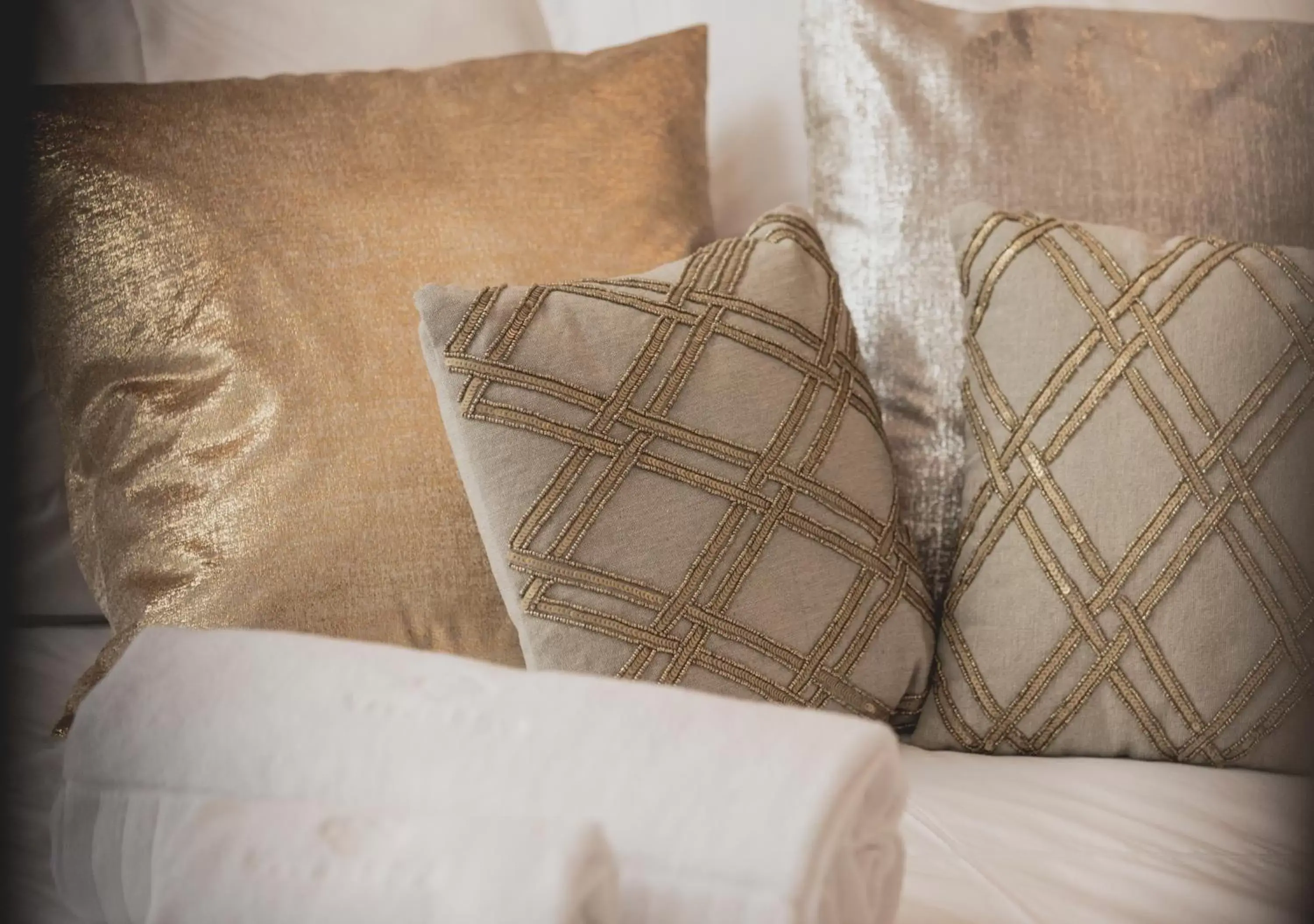 Decorative detail, Bed in viterbo'8 - The Artists House