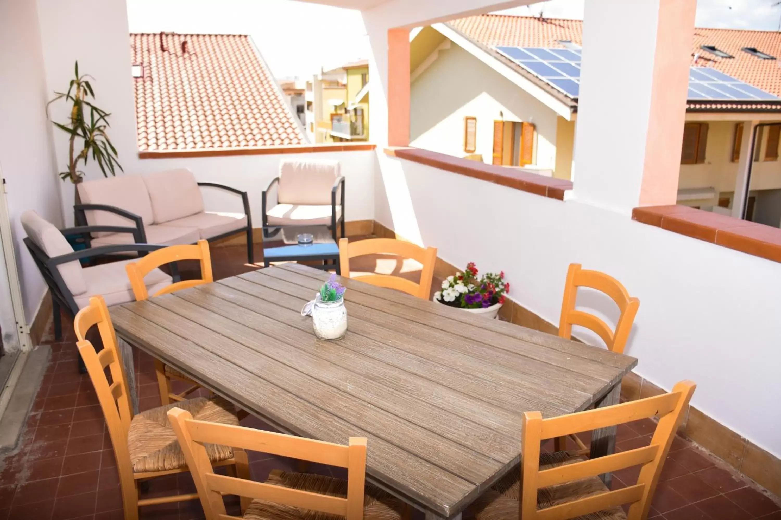 Balcony/Terrace, Restaurant/Places to Eat in Flowery Inn Villa