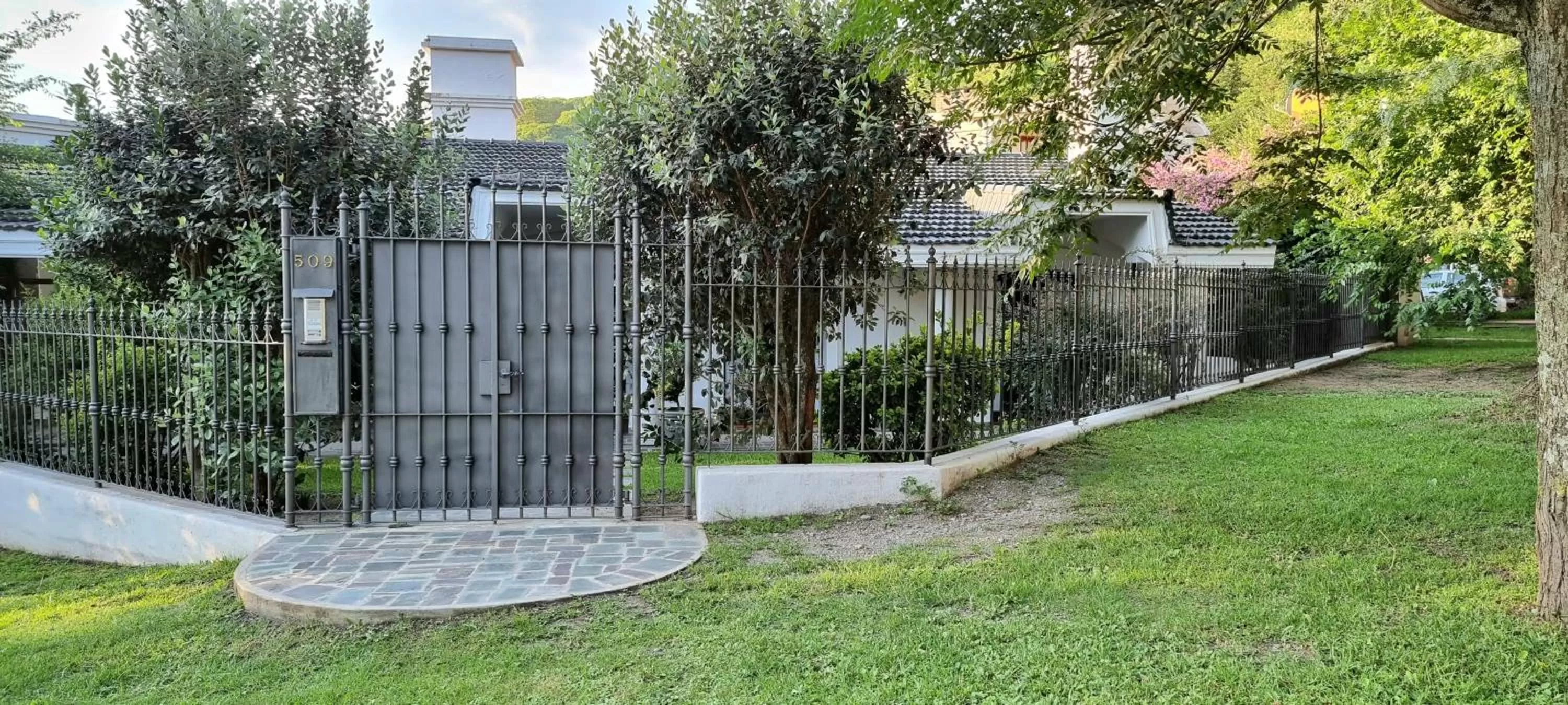 Facade/entrance in El Cerquero, Casa de Huéspedes