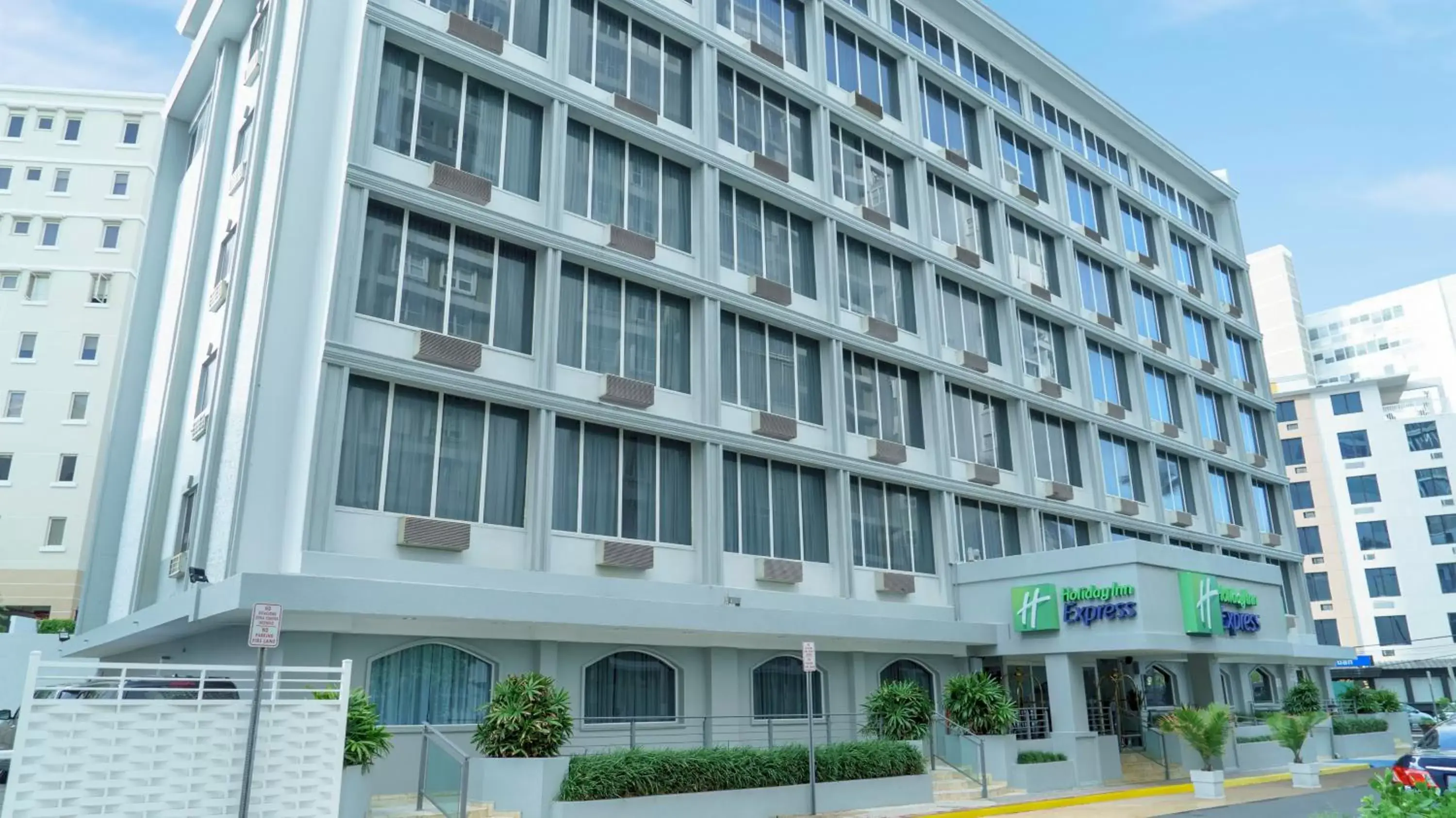 Property Building in Holiday Inn Express San Juan Condado, an IHG Hotel