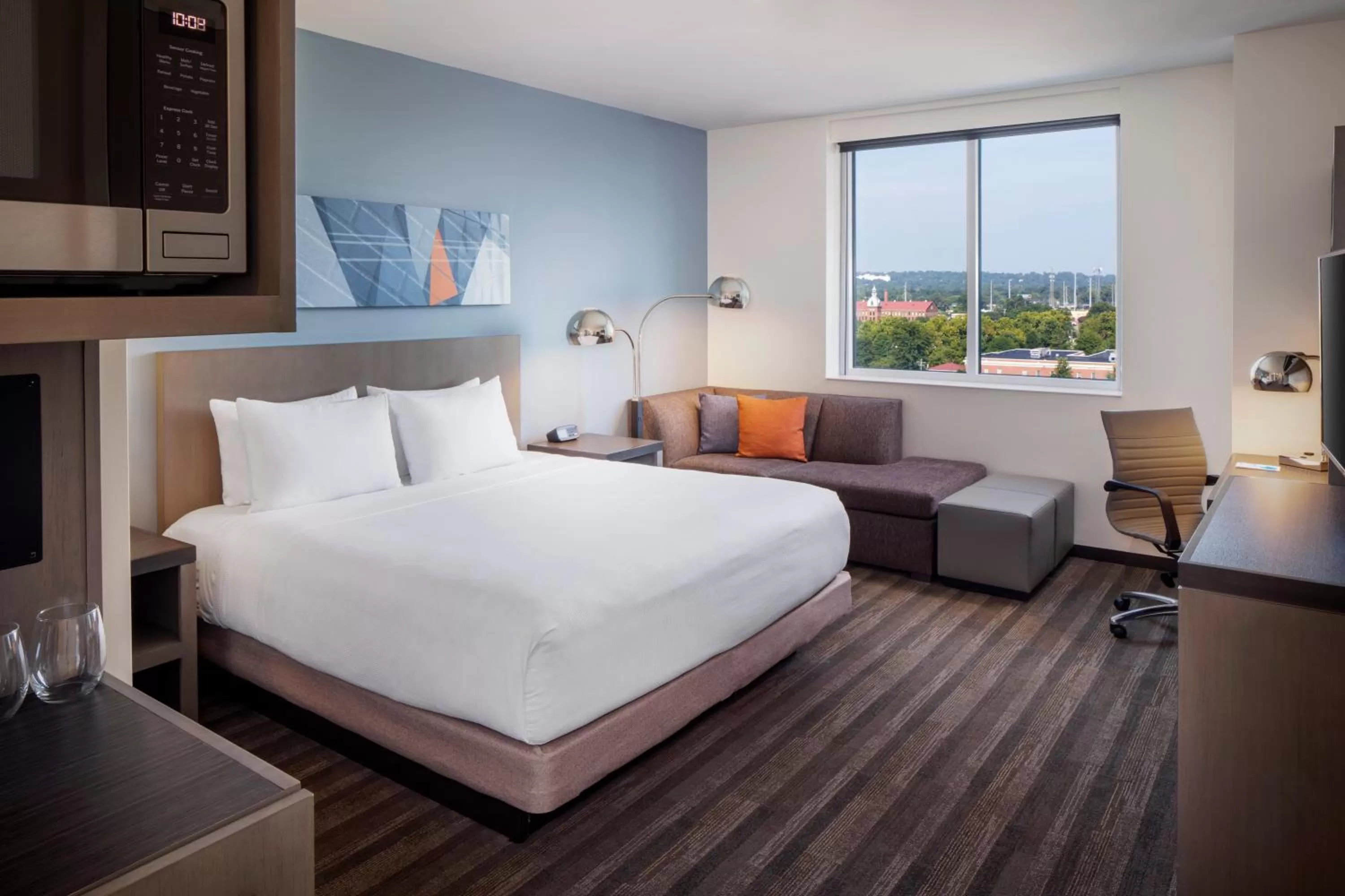 Photo of the whole room, Bed in Hyatt House Augusta Downtown