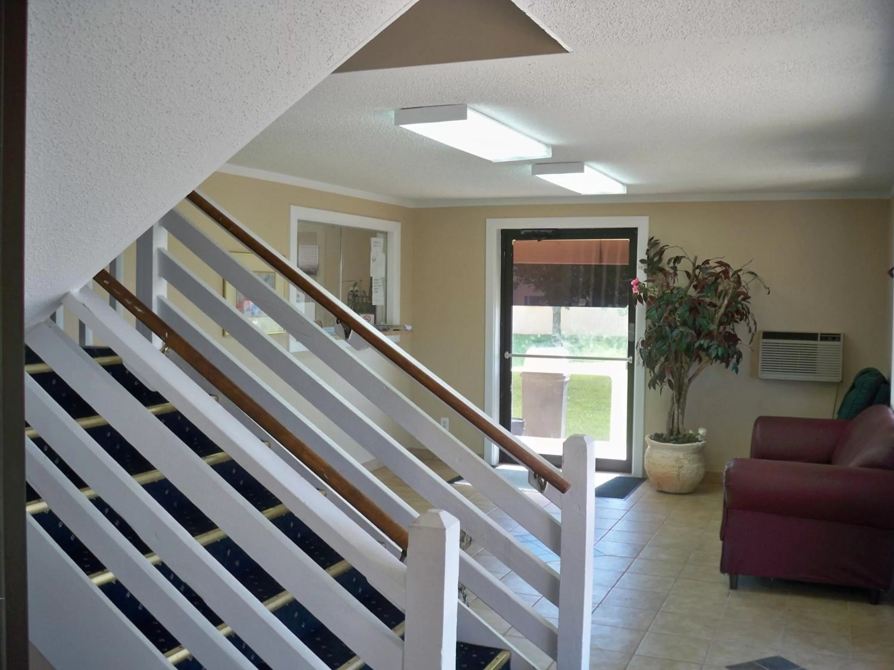 Lobby or reception in Economy Inn Wentzville