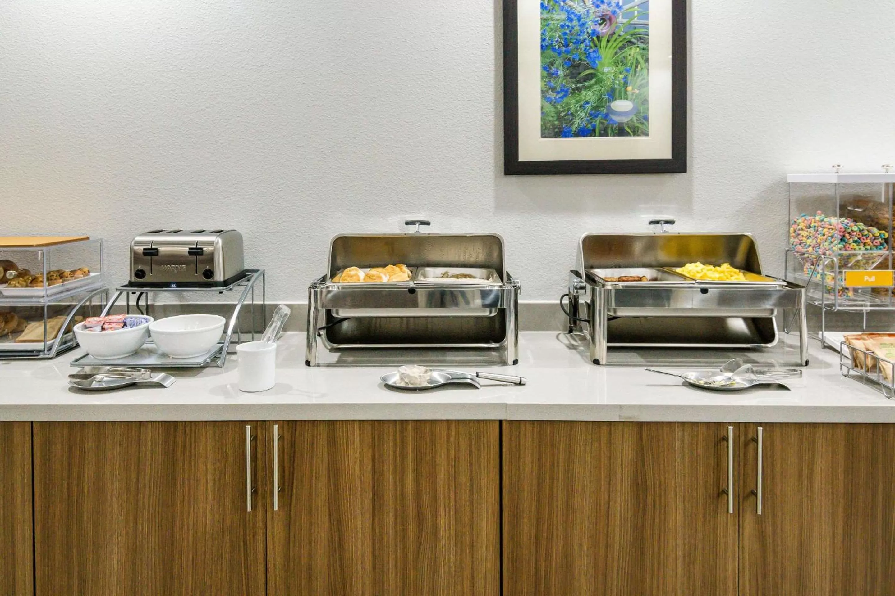 Restaurant/places to eat in Comfort Suites DeSoto Dallas South