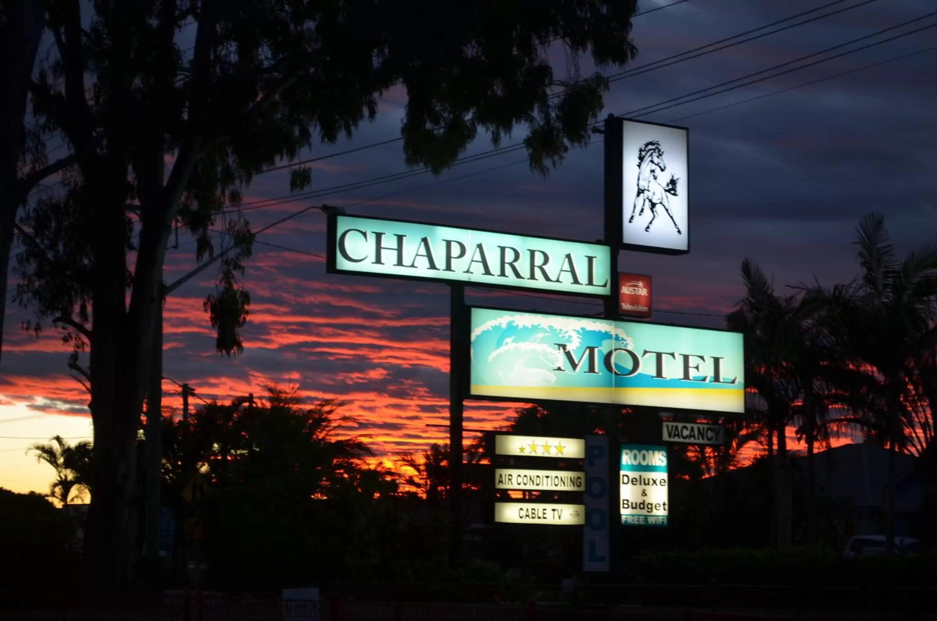Facade/entrance in Chaparral Motel