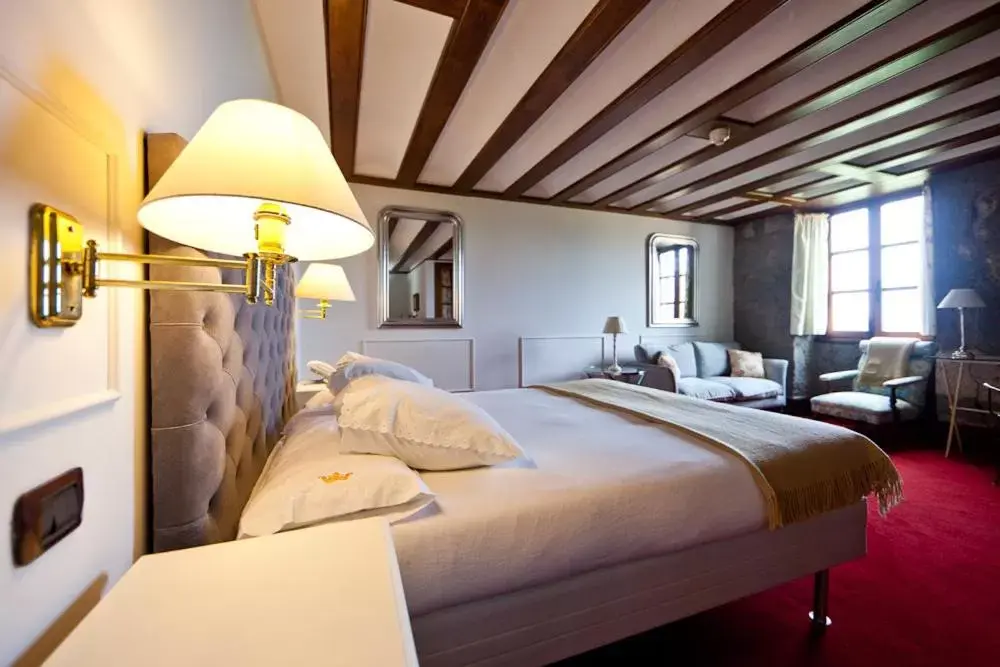 Bed in Hotel Rural Hacienda del Buen Suceso