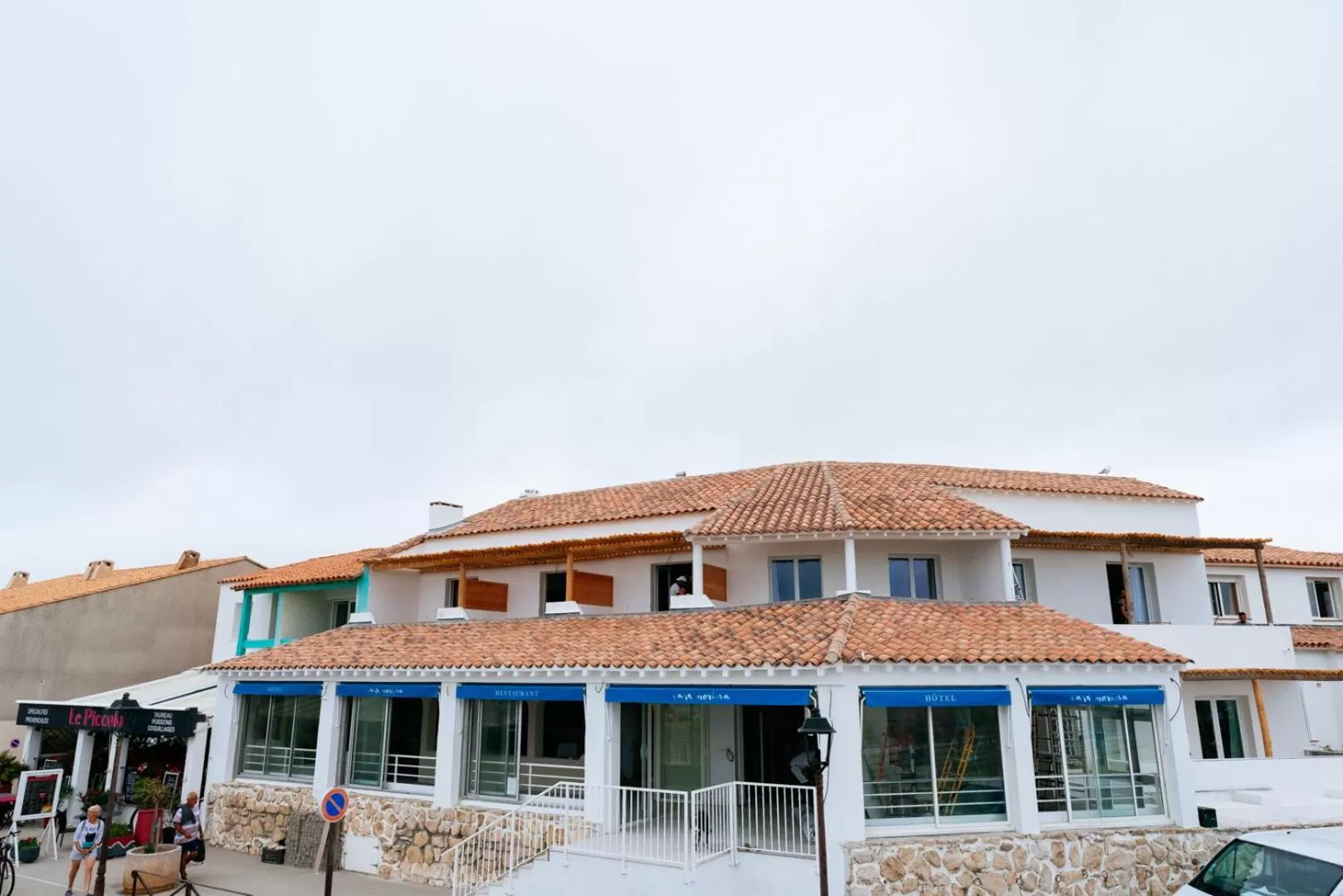 Property building in Hôtel Casa Marina
