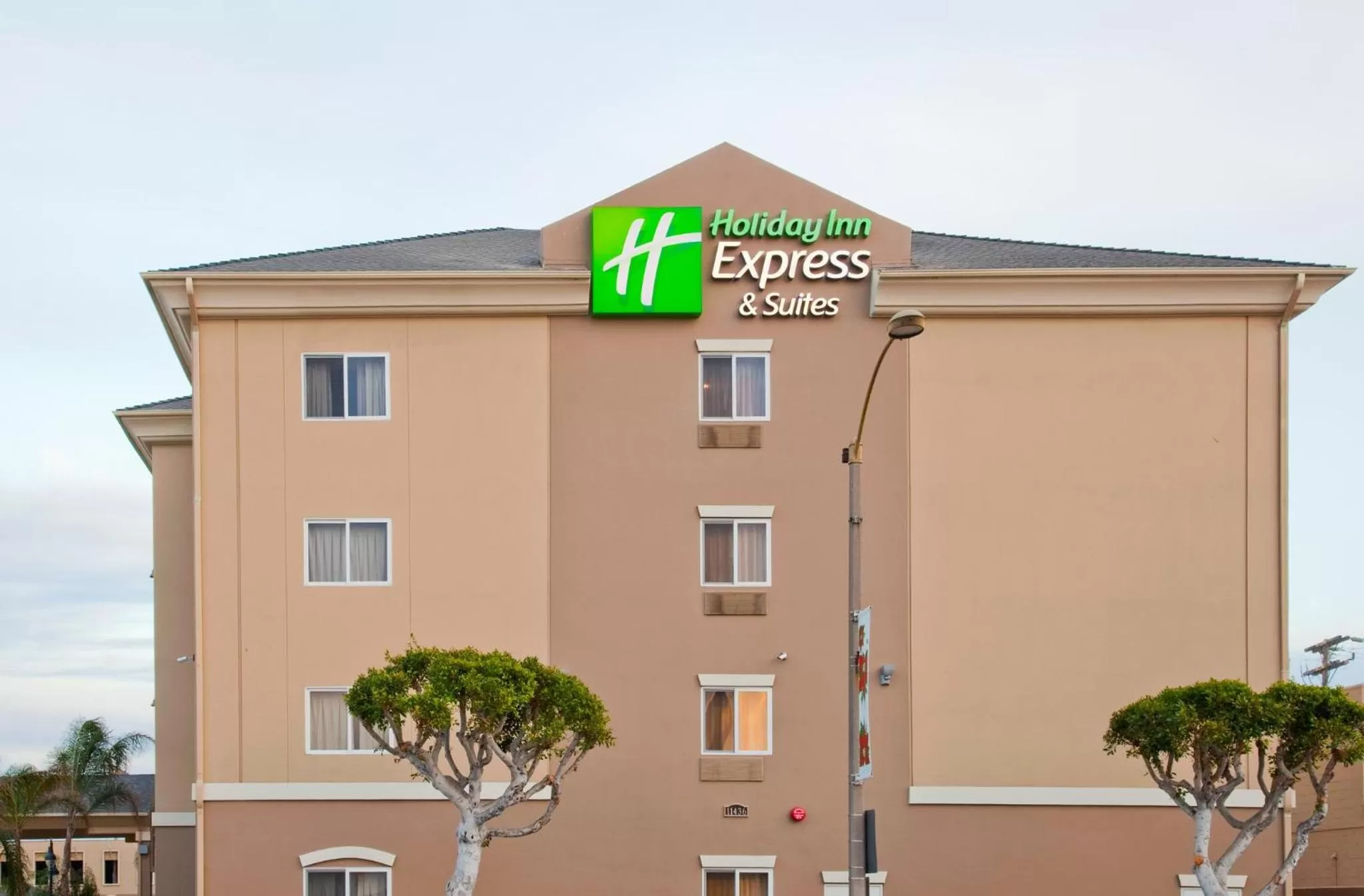 Property building in Holiday Inn Express Hotel & Suites Los Angeles Airport Hawthorne by IHG