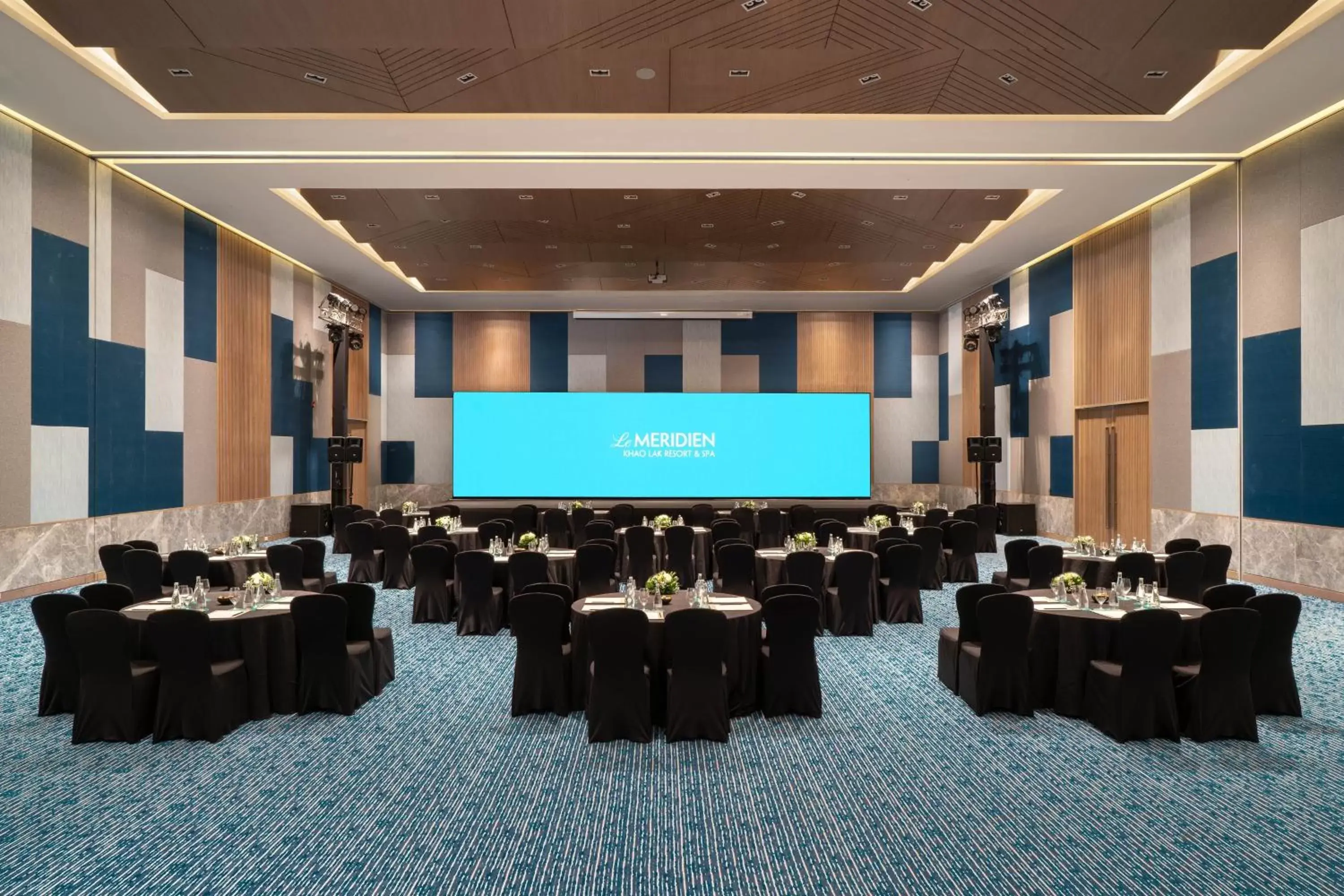 Meeting/conference room in Le Meridien Khao Lak Resort & Spa