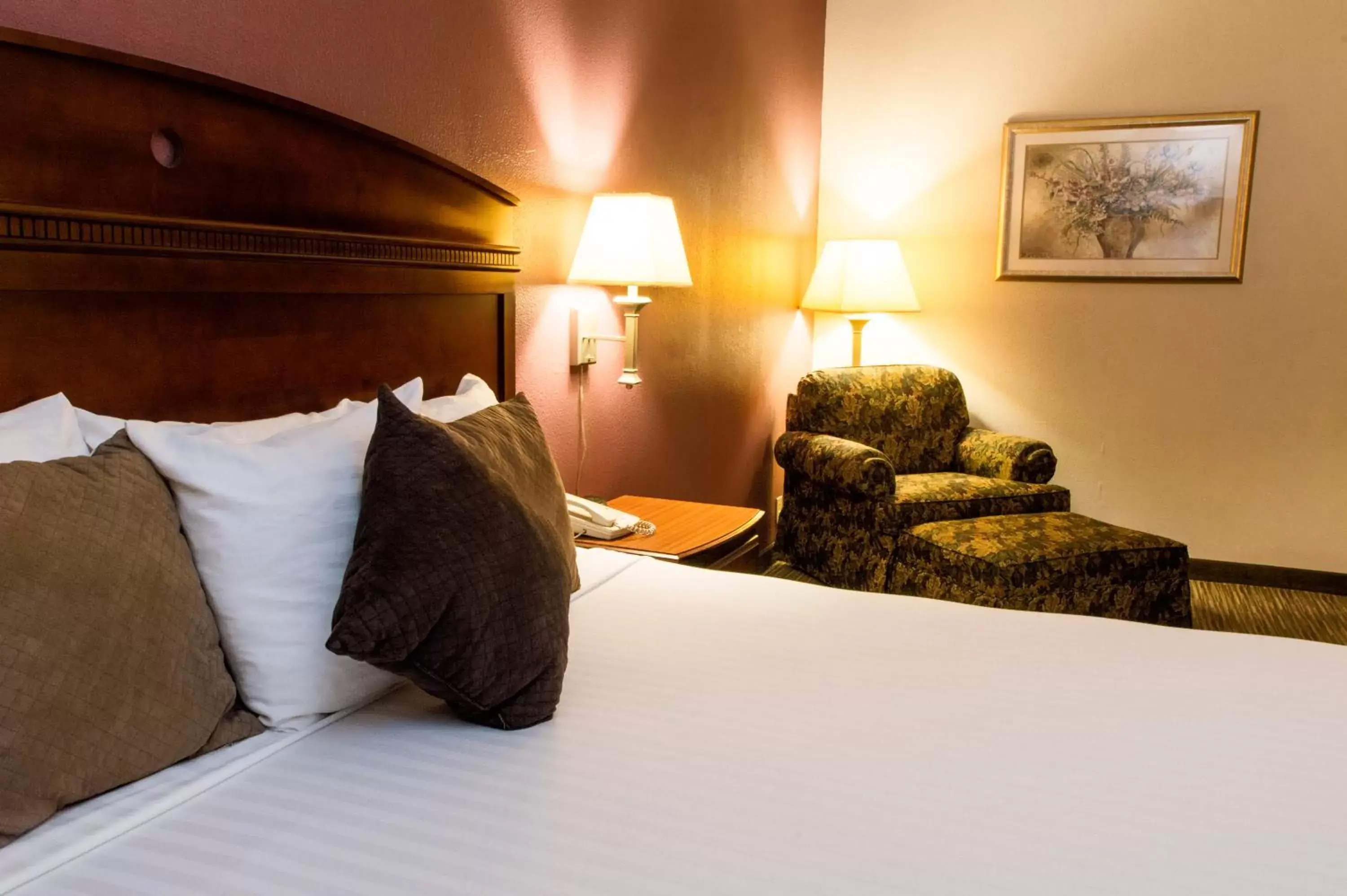 Bedroom, Bed in Greenstay Hotel & Suites Central