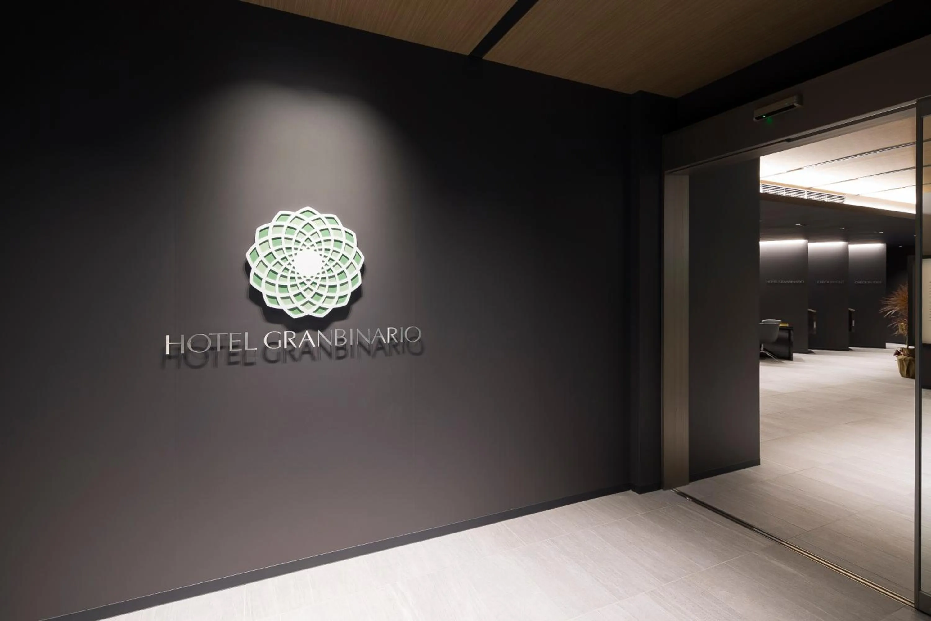 Facade/entrance in Hotel Granbinario Komatsu