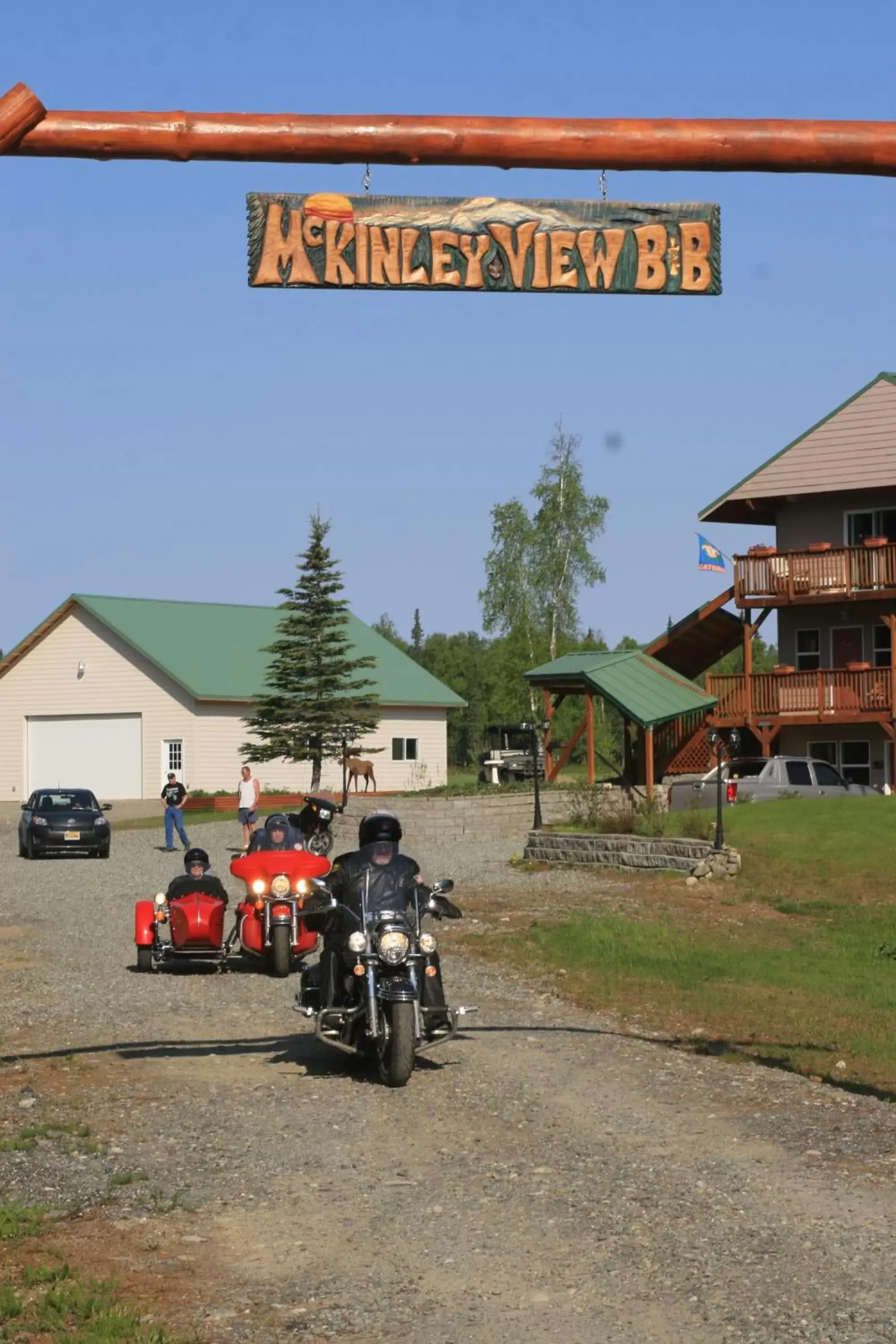 People in McKinley View B&B