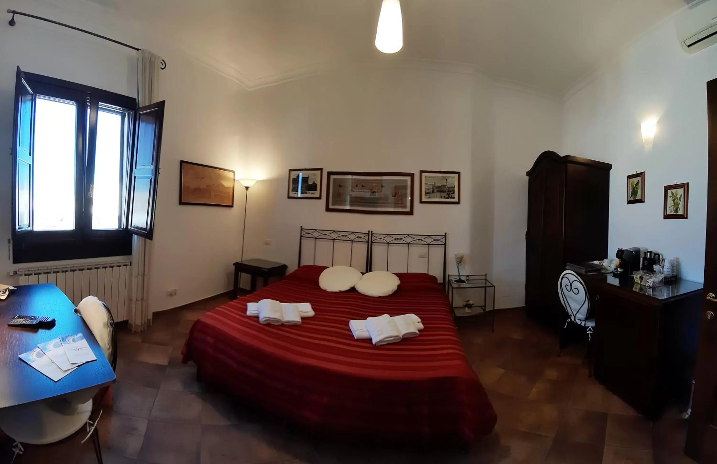 Double or Twin Room in B&B Corte Barocca Double or Twin Room in B&B Corte Barocca