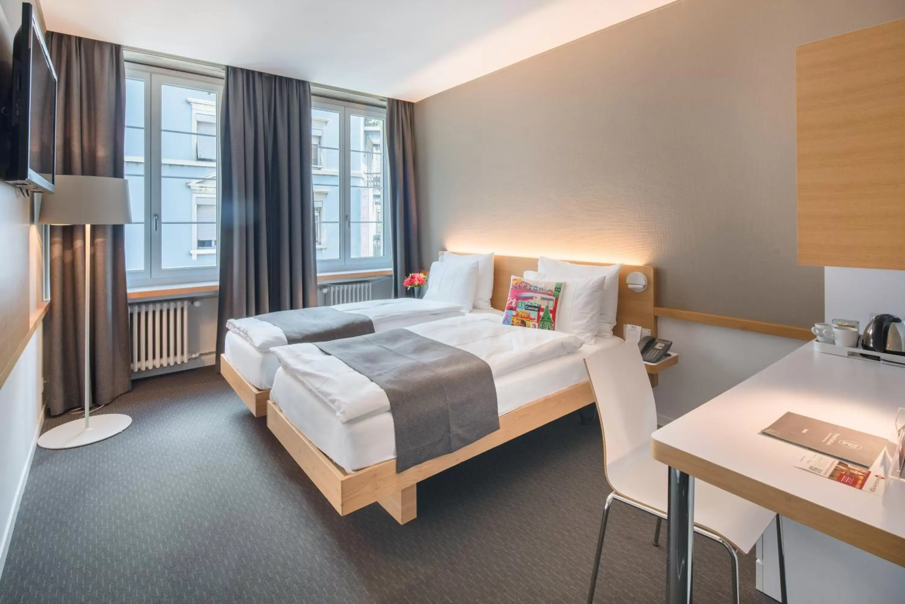 Bedroom, Bed in Best Western Plus Hotel Zürcherhof