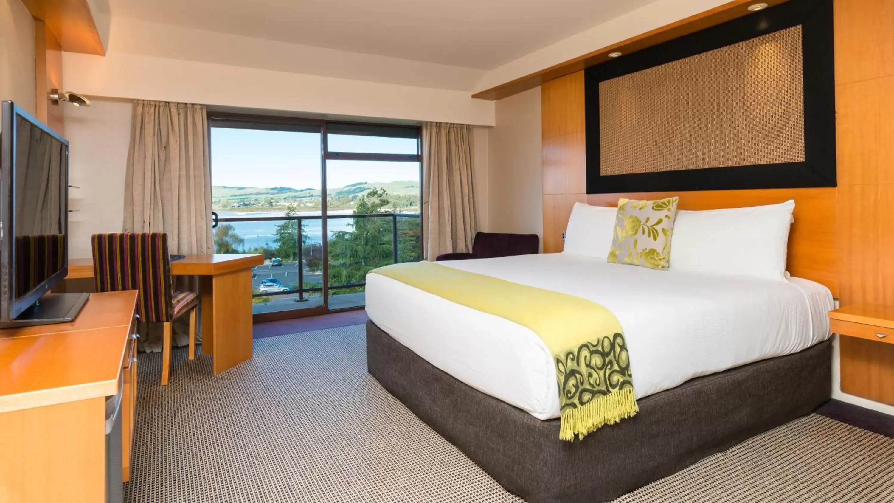 Day, Bed in Millennium Hotel Rotorua