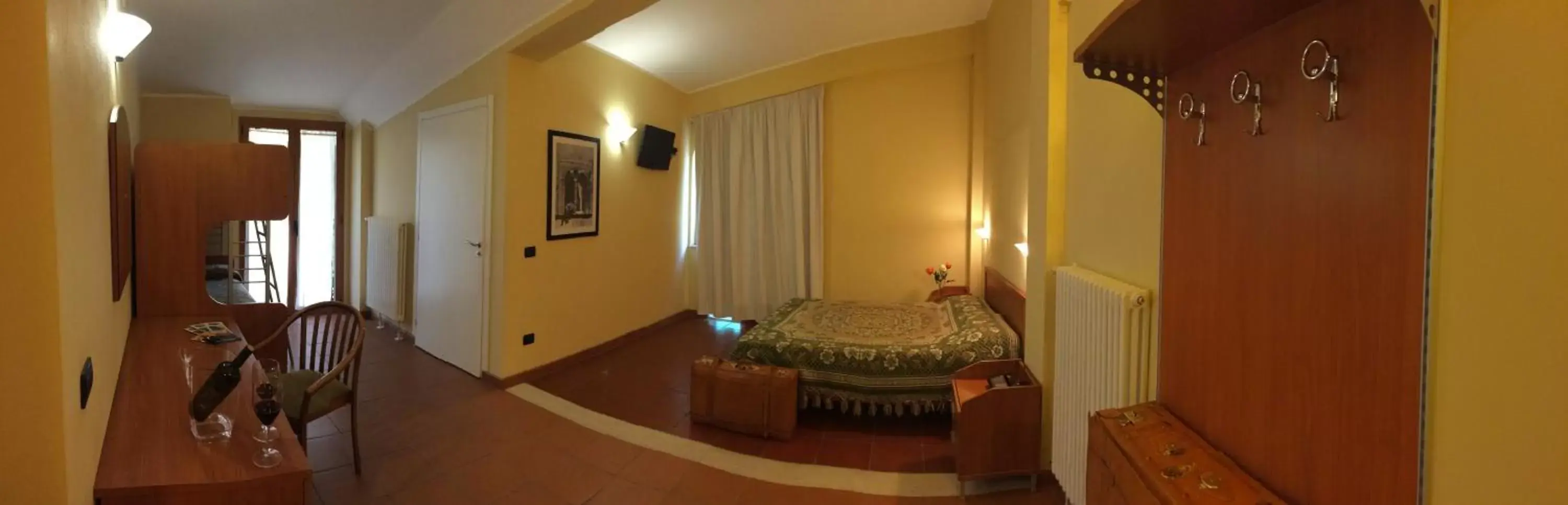 Photo of the whole room in LH Albergo Il Picchio