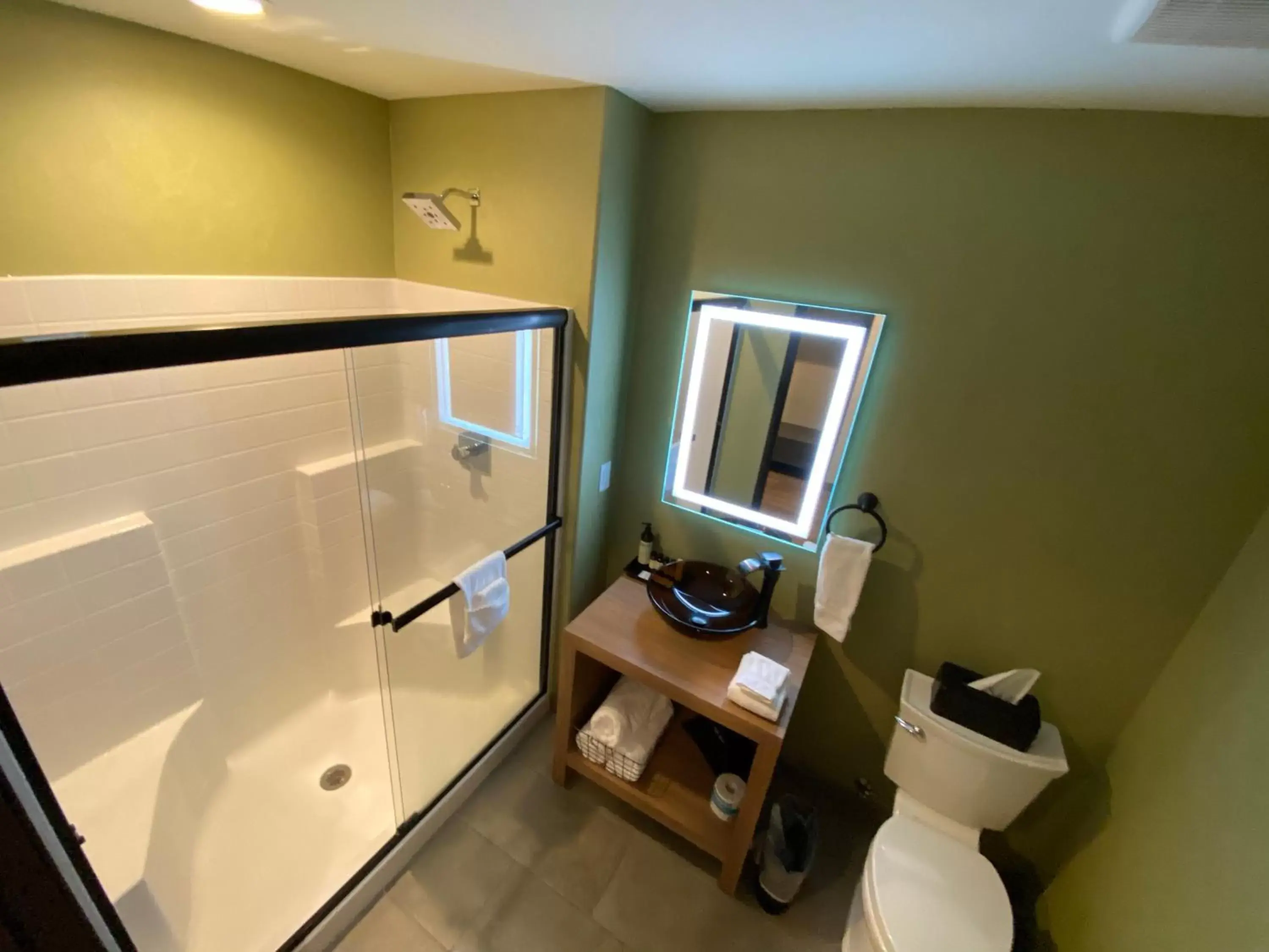 Bathroom in Red Sands Hotel