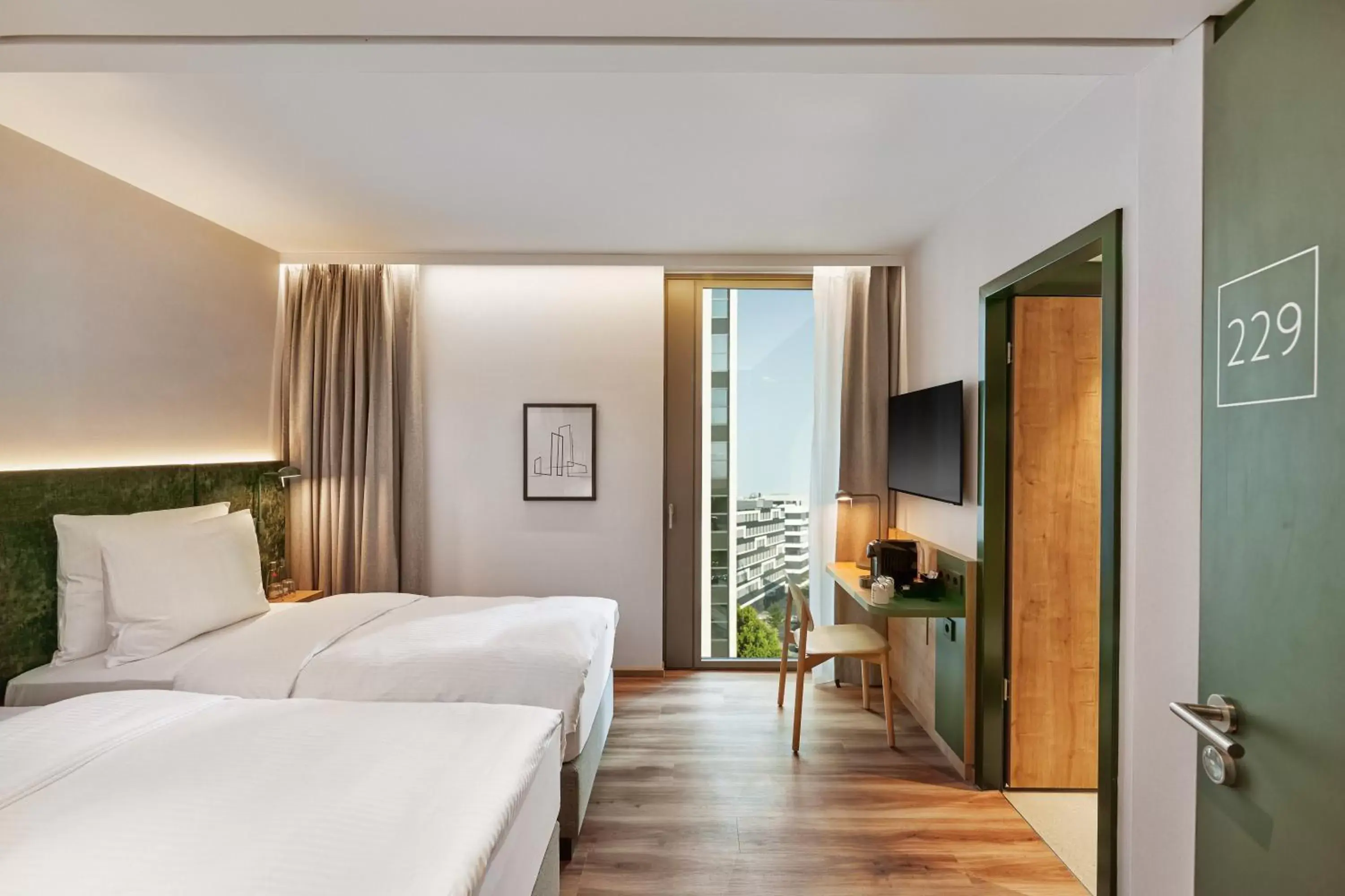 Superior Twin Room in H+ Hotel Frankfurt Eschborn Superior Twin Room in H+ Hotel Frankfurt Eschborn