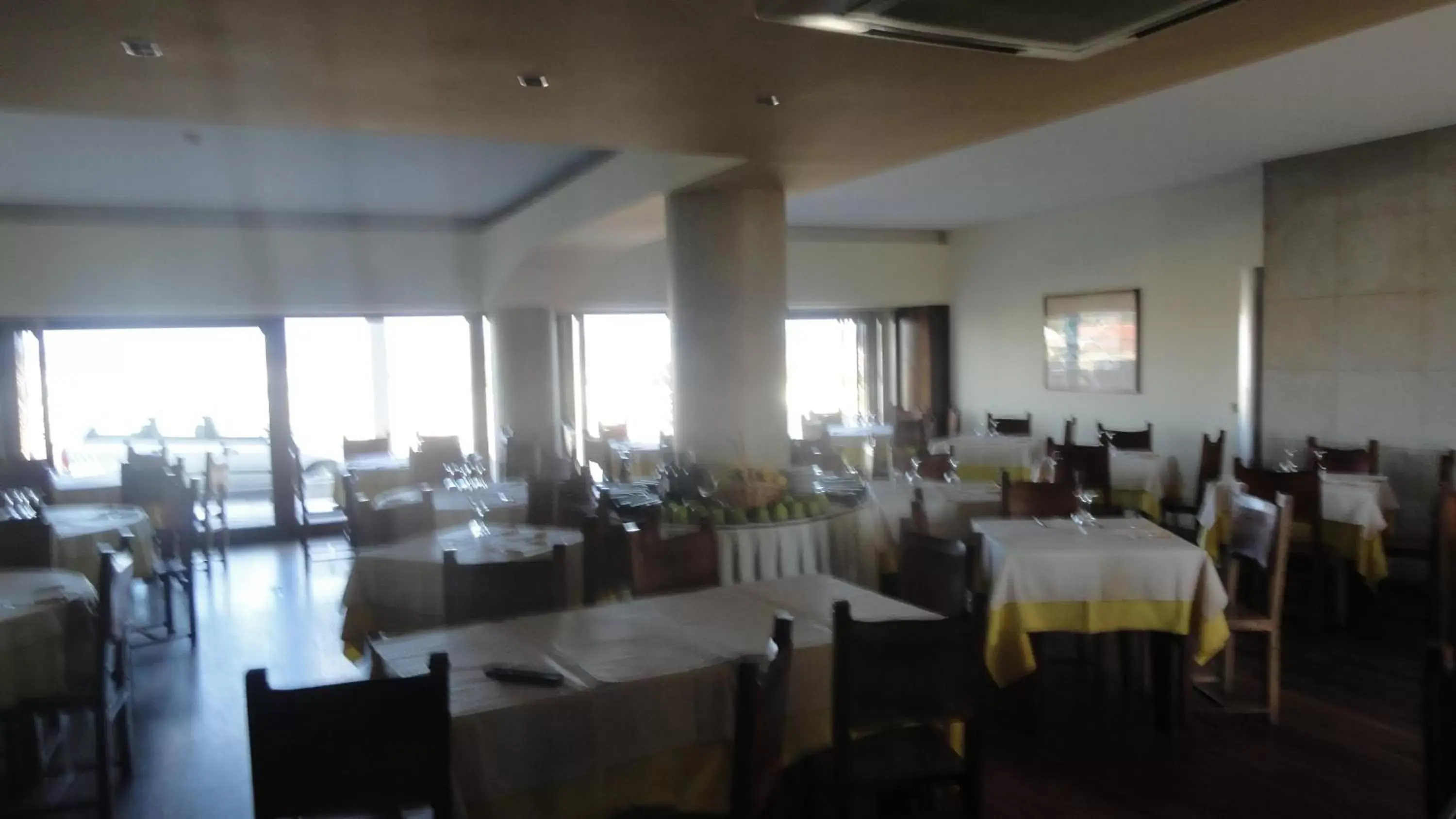 Restaurant/Places to Eat in Hotel O Mirandes