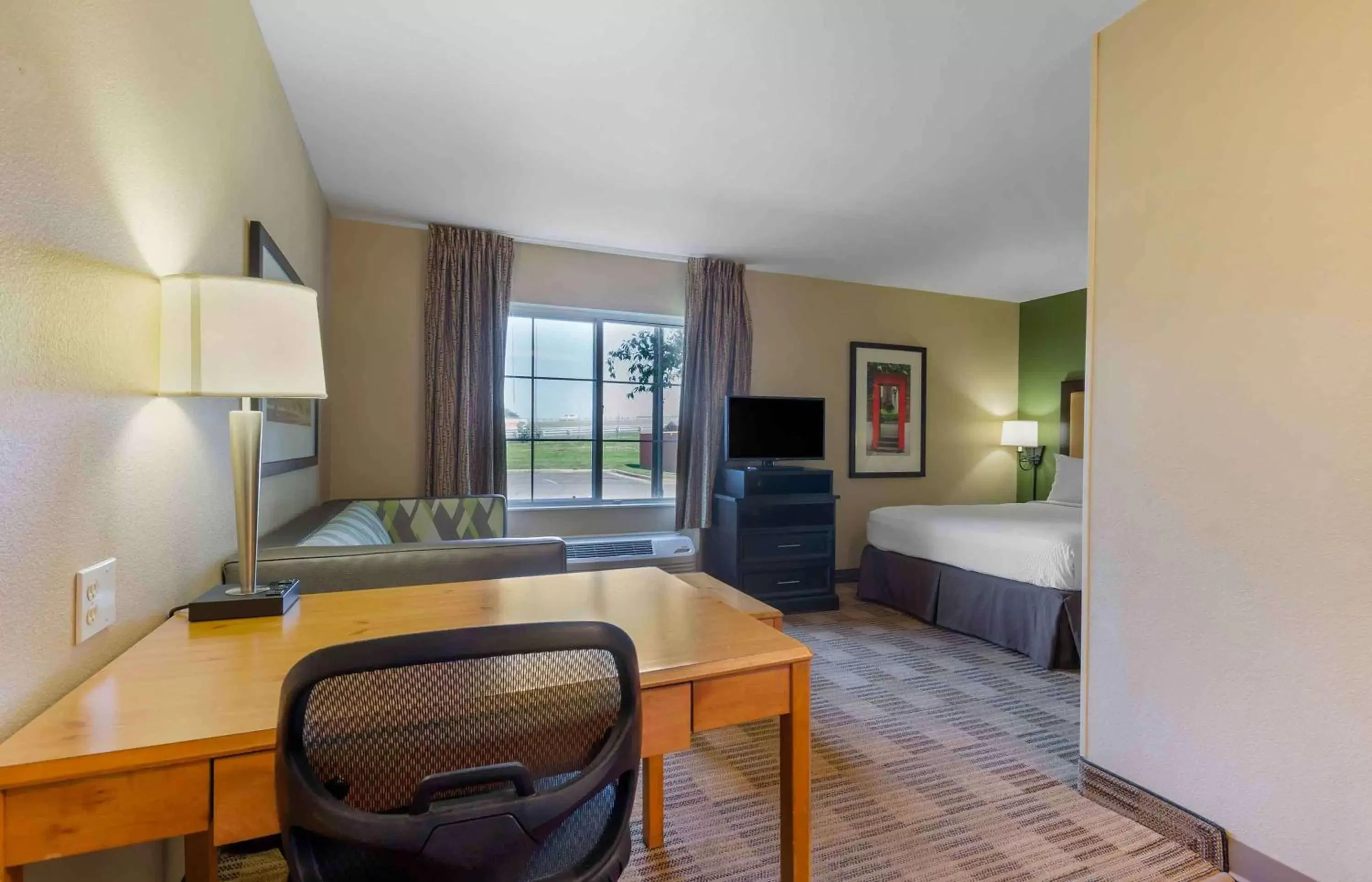 Bedroom in Extended Stay America Suites - Washington, DC - Chantilly - Airport