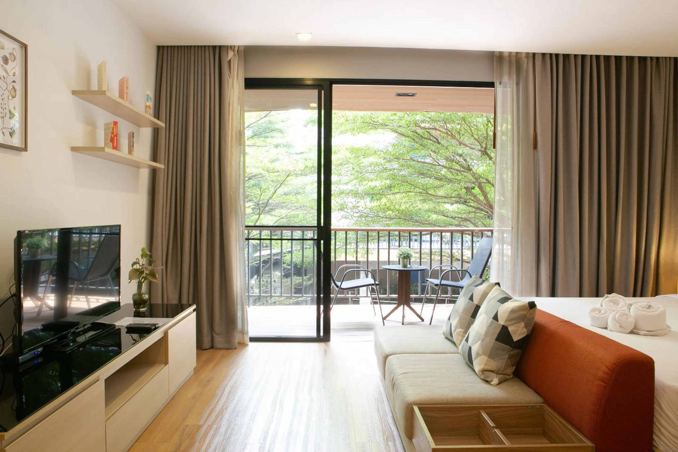 View (from property/room), Bed in The Silver Palm Wellness Resort