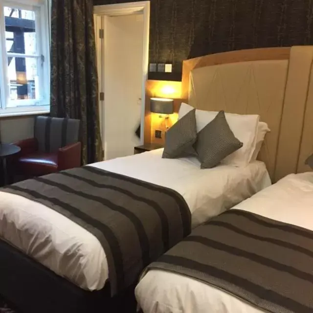 Double or Twin Room in The Bell Hotel Aylesbury Double or Twin Room in The Bell Hotel Aylesbury