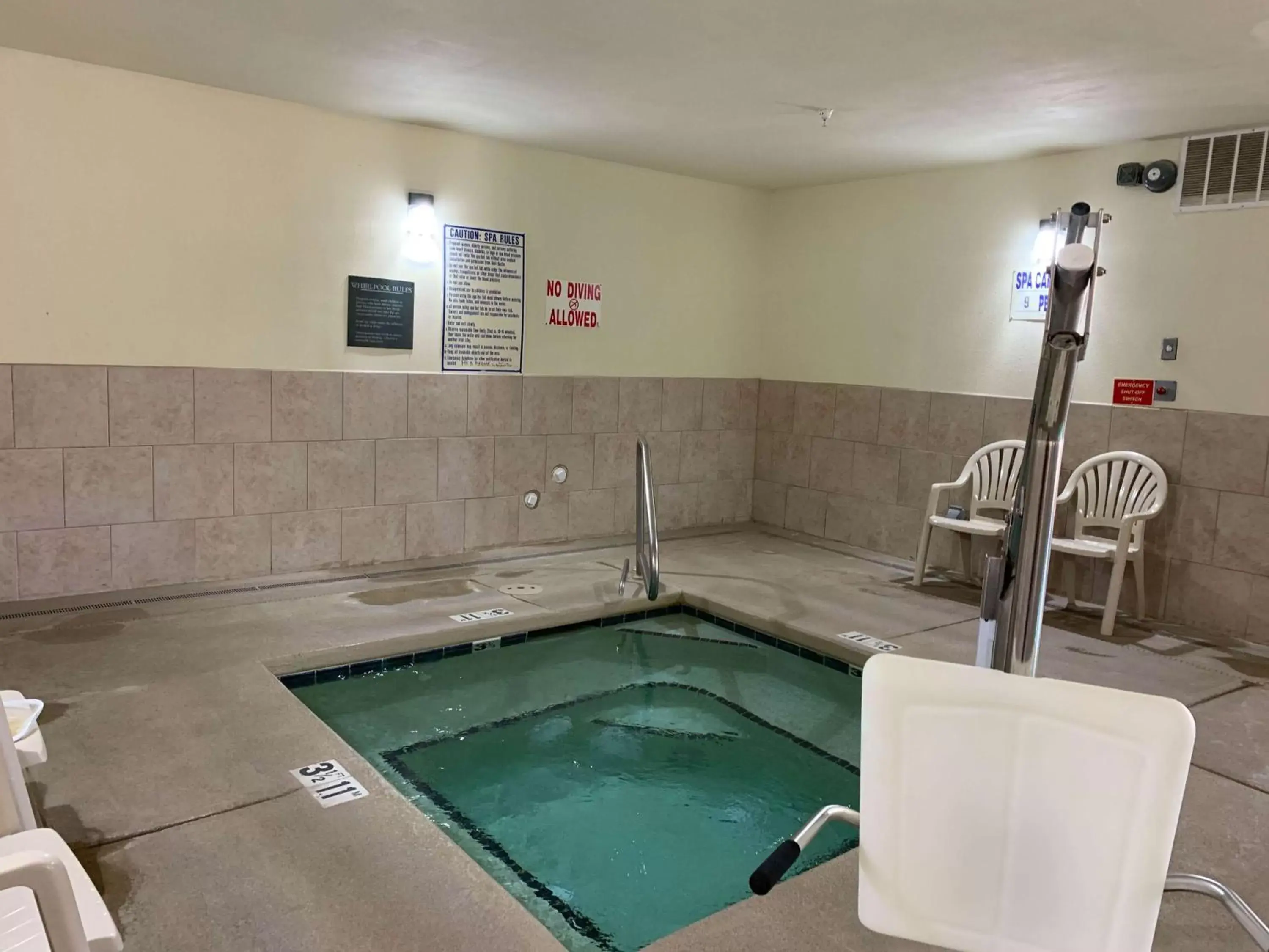 Activities, Swimming Pool in Studio 6 Hobbs NM Event Center