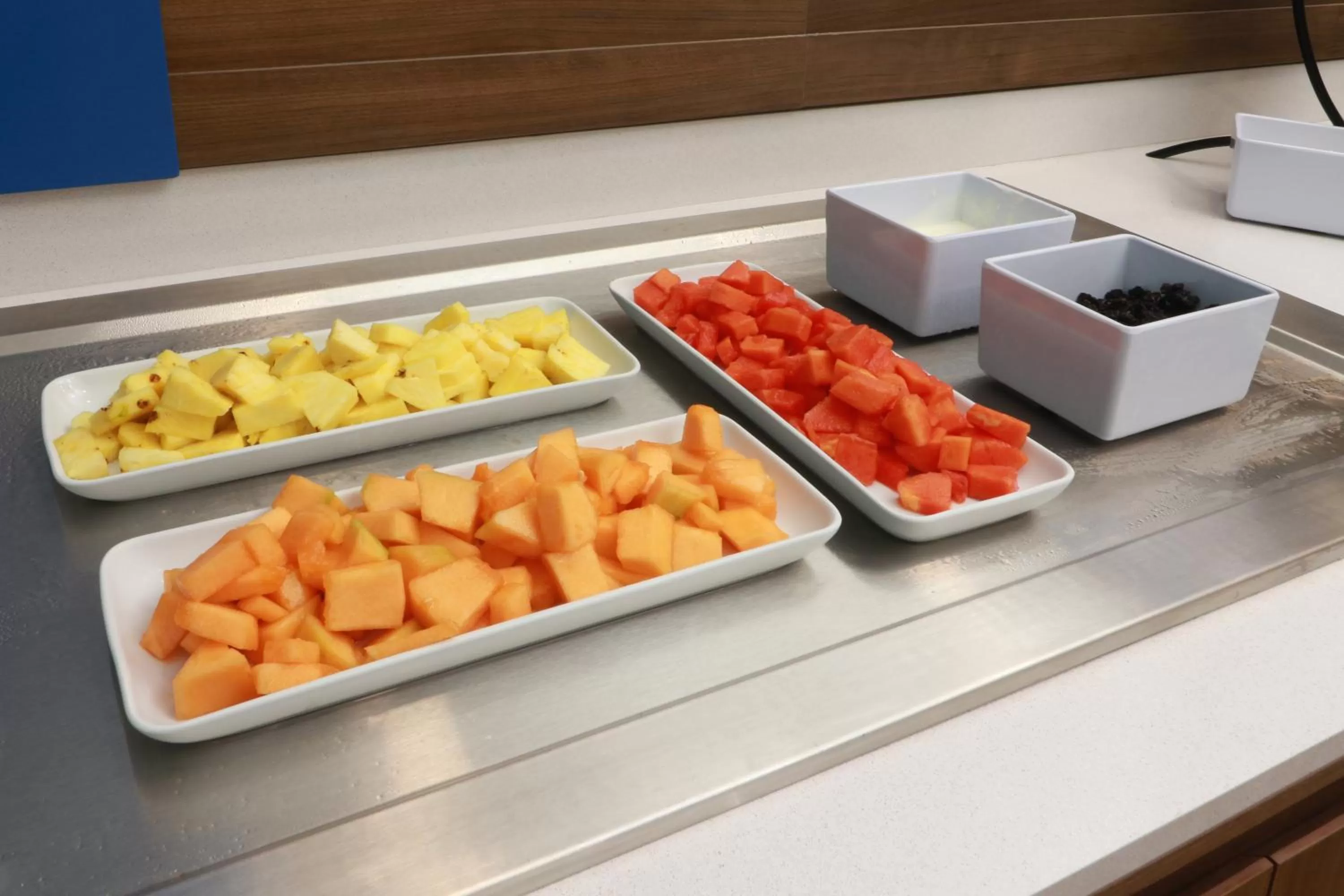 Food and drinks in Holiday Inn Express - Monterrey - Fundidora by IHG