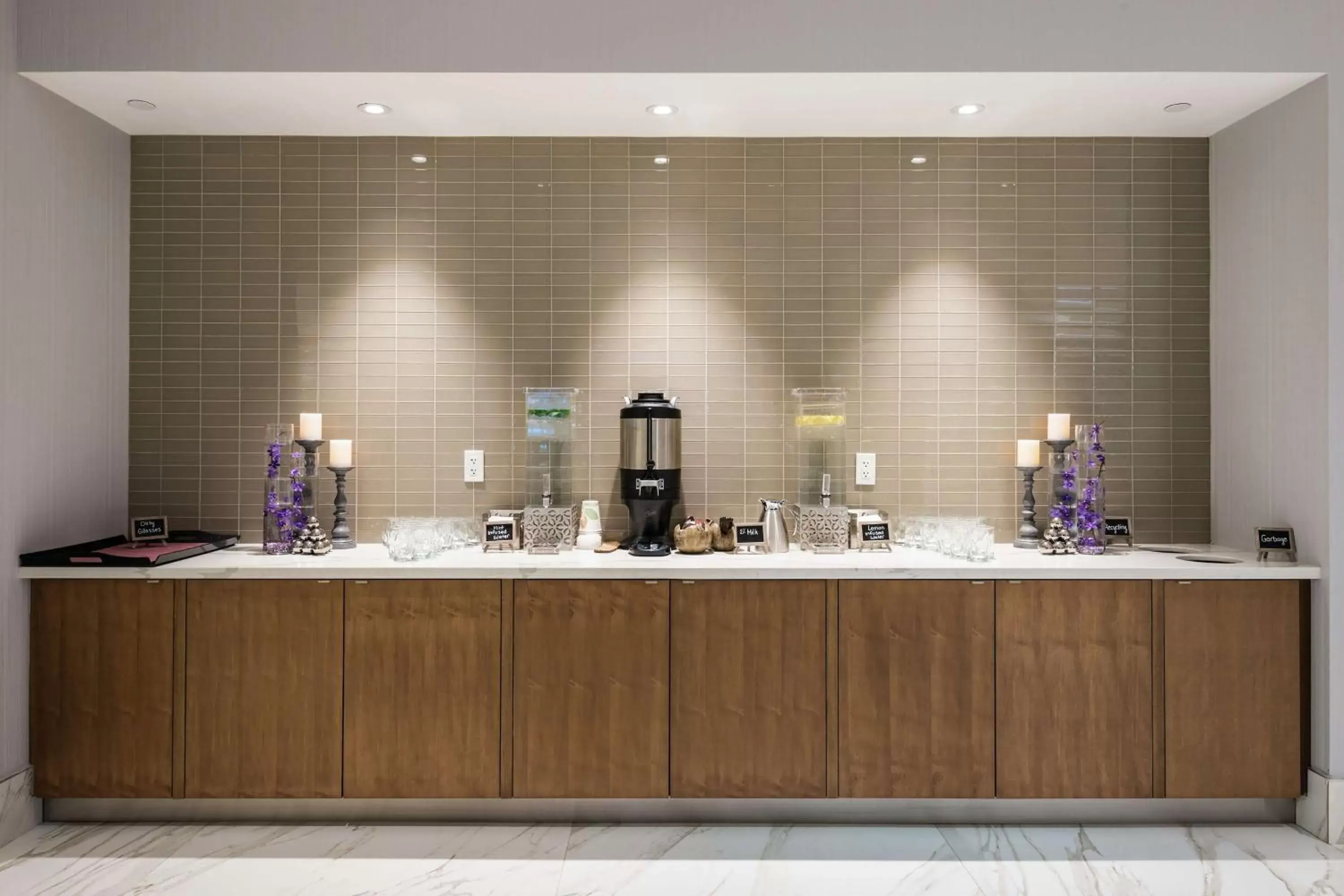 Breakfast, Restaurant/Places to Eat in Homewood Suites By Hilton Ottawa Downtown