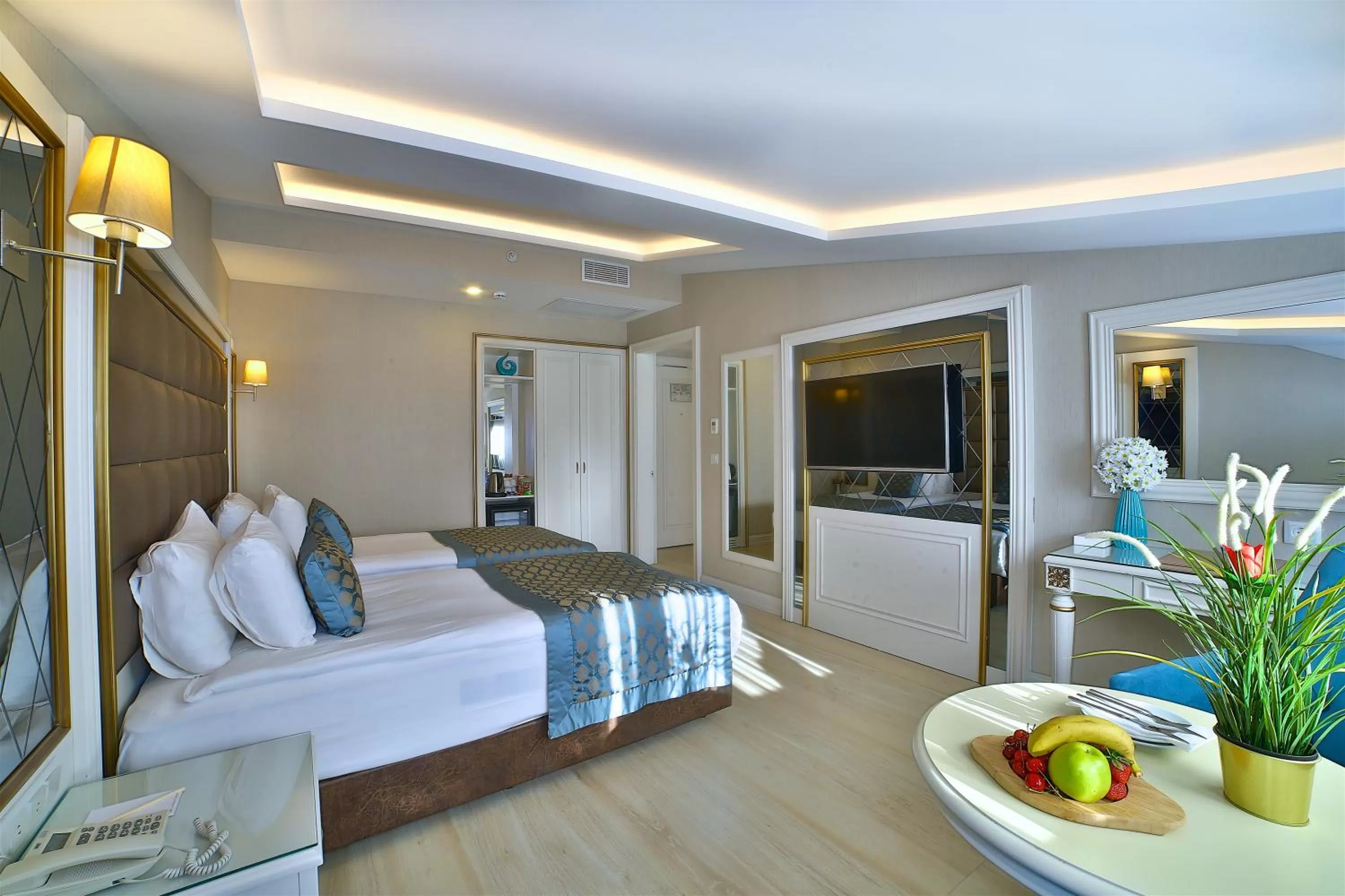 Photo of the whole room, Bed in Büke Hotel Şişli