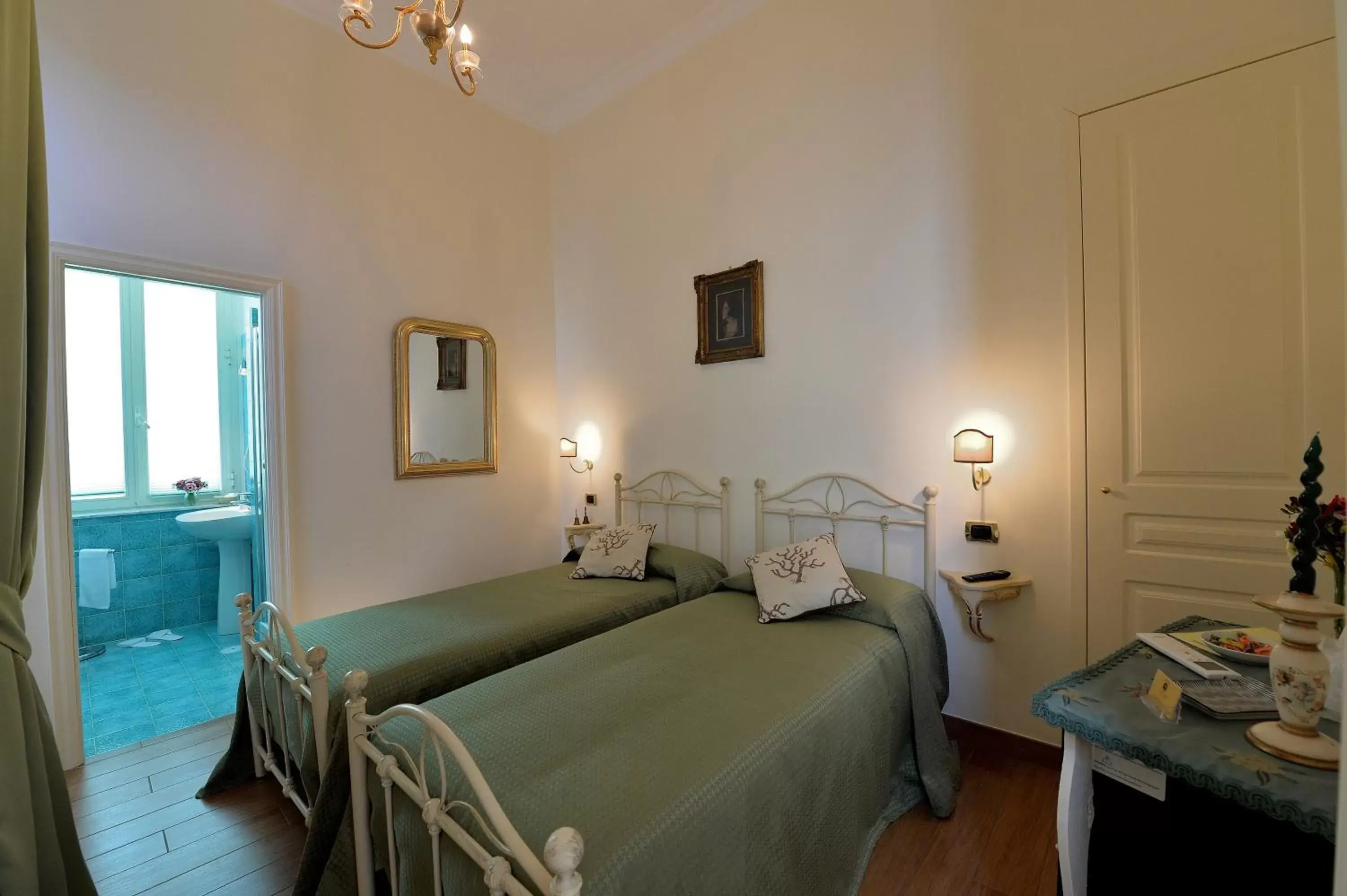 Photo of the whole room, Bed in B&B Residenza Via Dei Mille