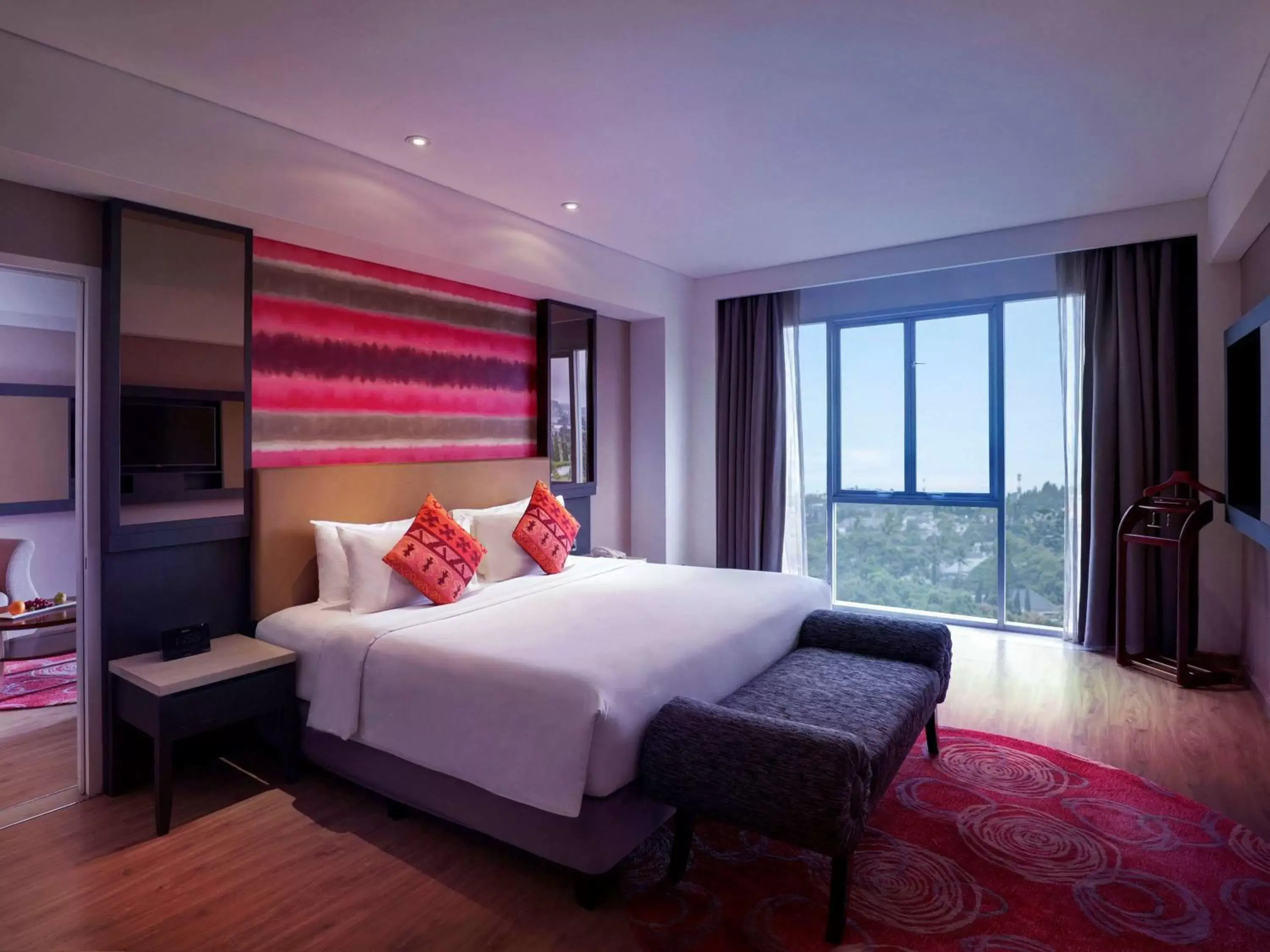 Photo of the whole room in Grand Mercure Bandung Setiabudi