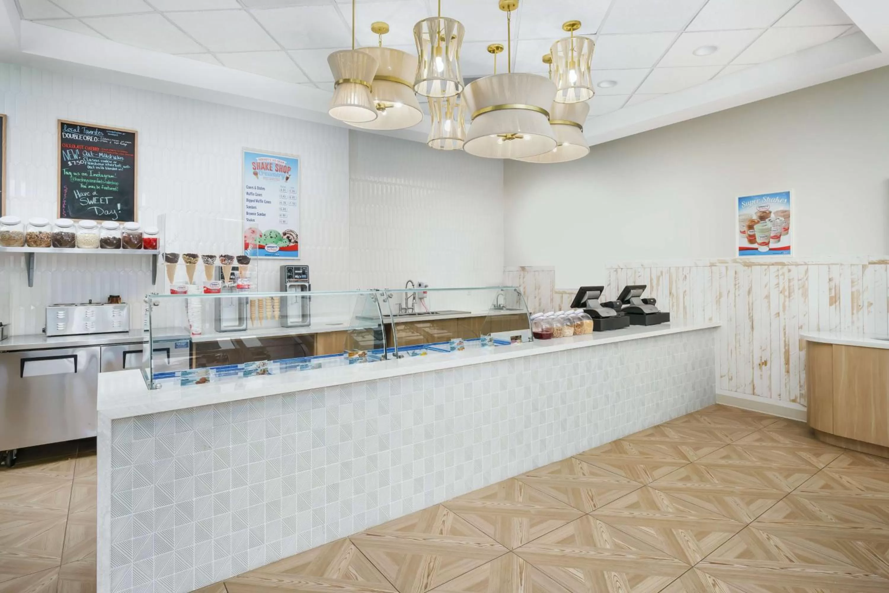Dining area in Homewood Suites by Hilton Myrtle Beach Oceanfront