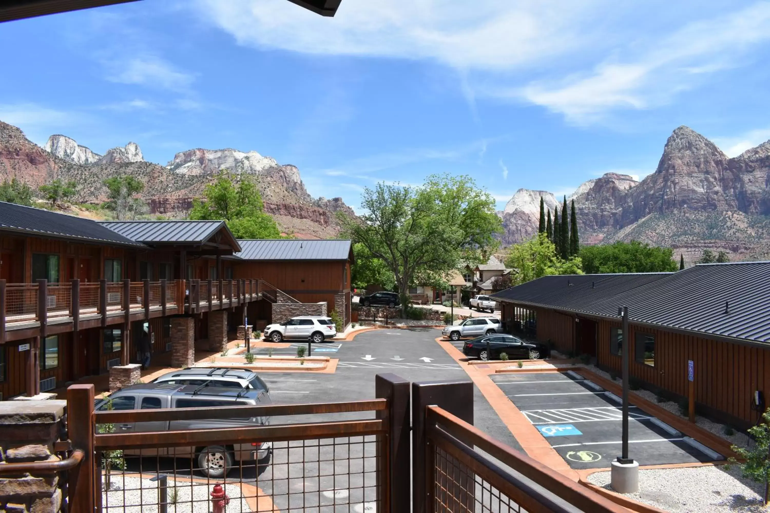 Balcony/Terrace, Mountain View in Zion Canyon Lodge